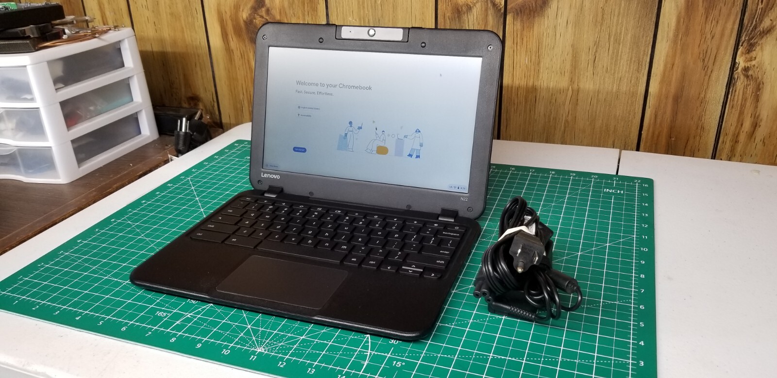 11.6″ Lenovo Chromebook N22 @1.6GHz 16GB SSD 4GB DDR3 w/oem lenovo Charger Cord