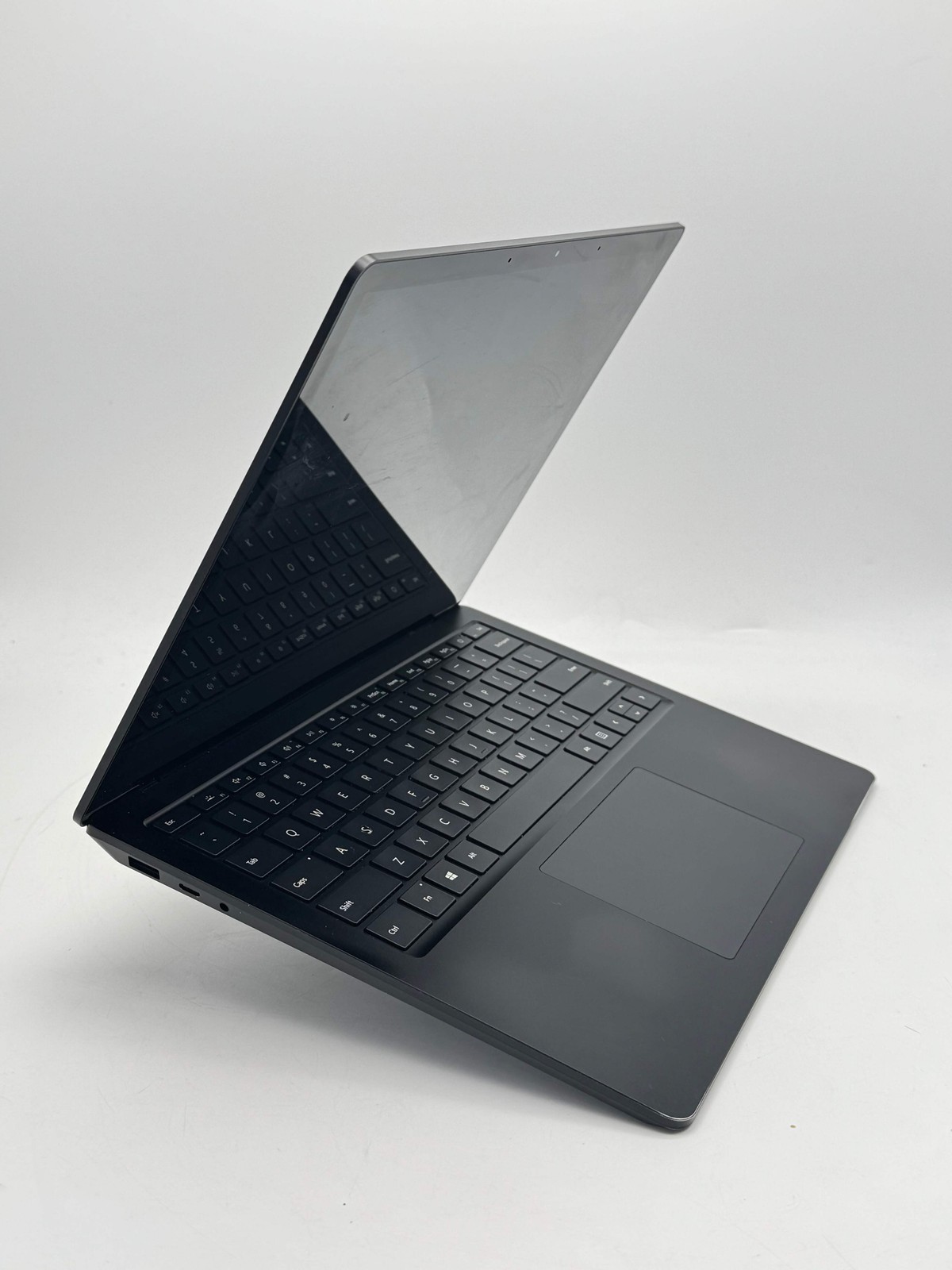 Microsoft Surface Laptop 4 1951 Core i5 11th Gen 8GB 256GB Black For Parts