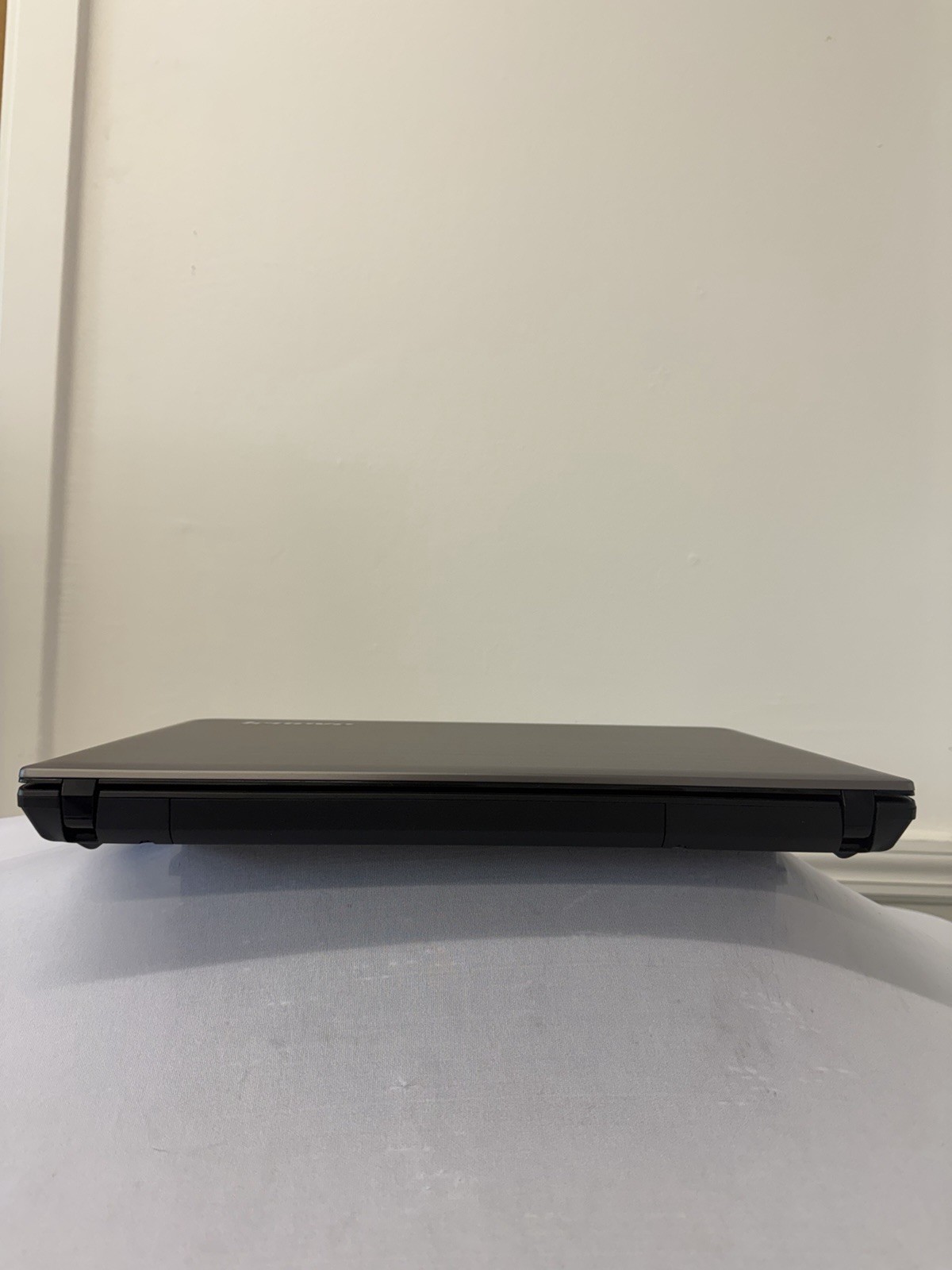 Lenovo Ideapad P580 Laptop – Good Screen – intel i5-3210M – Read Des
