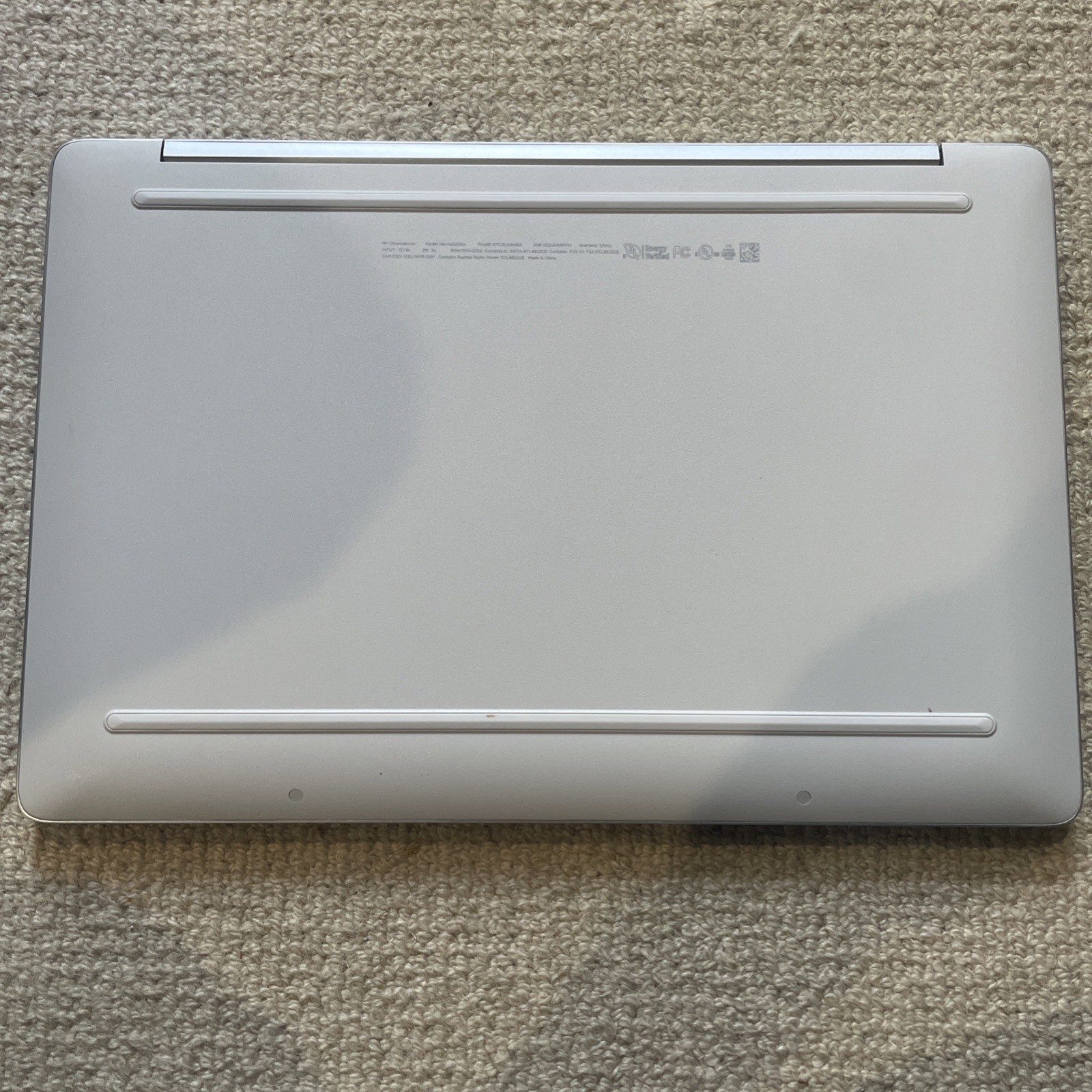 2022 Silver HP Chromebook 14in screen 64GB storage and 4GB DDR4 Ram