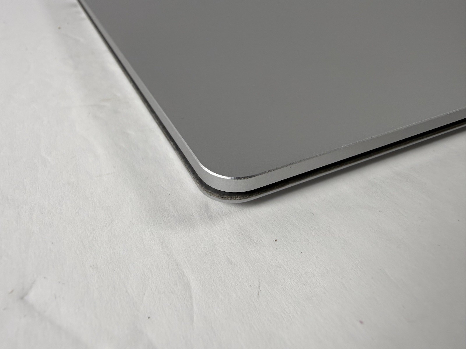 Microsoft Surface Laptop 5 13.5” 1950 Intel Core i7-1265U 16GB RAM 512GB NVME