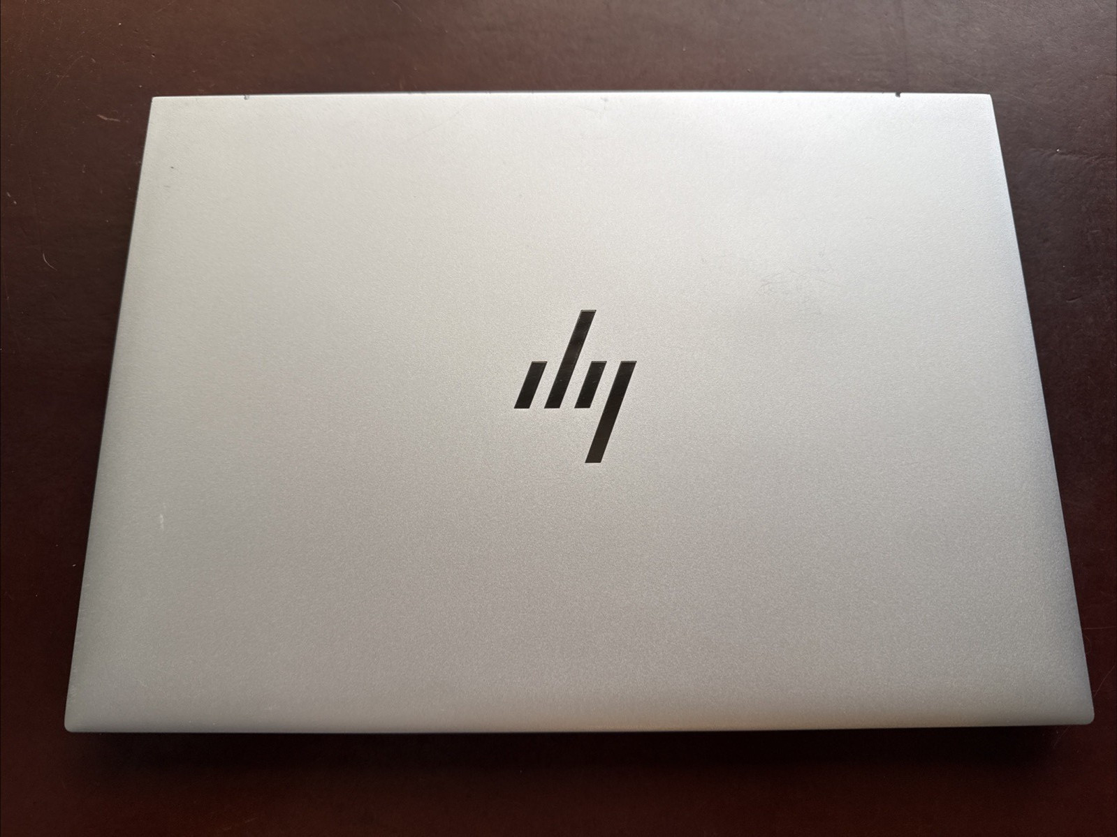 HP Elitebook 840 G9 14in FHD+ – Intel i5-1235U – 16GB RAM 256GB SSD