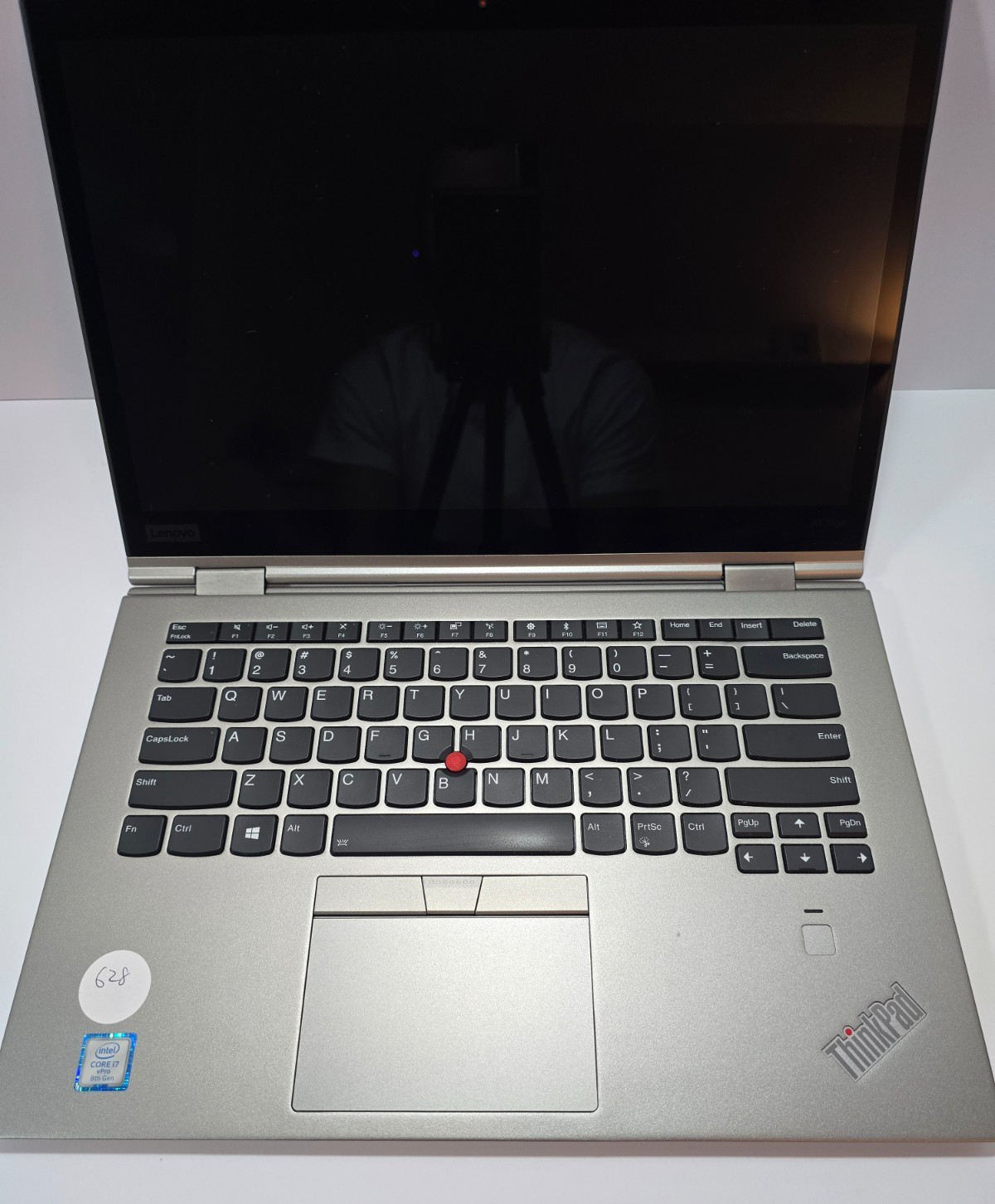 Lenovo ThinkPad X1 Yoga 3rd Gen i7-8650U, 16GB RAM, 512GB NVMe SSD, Charger