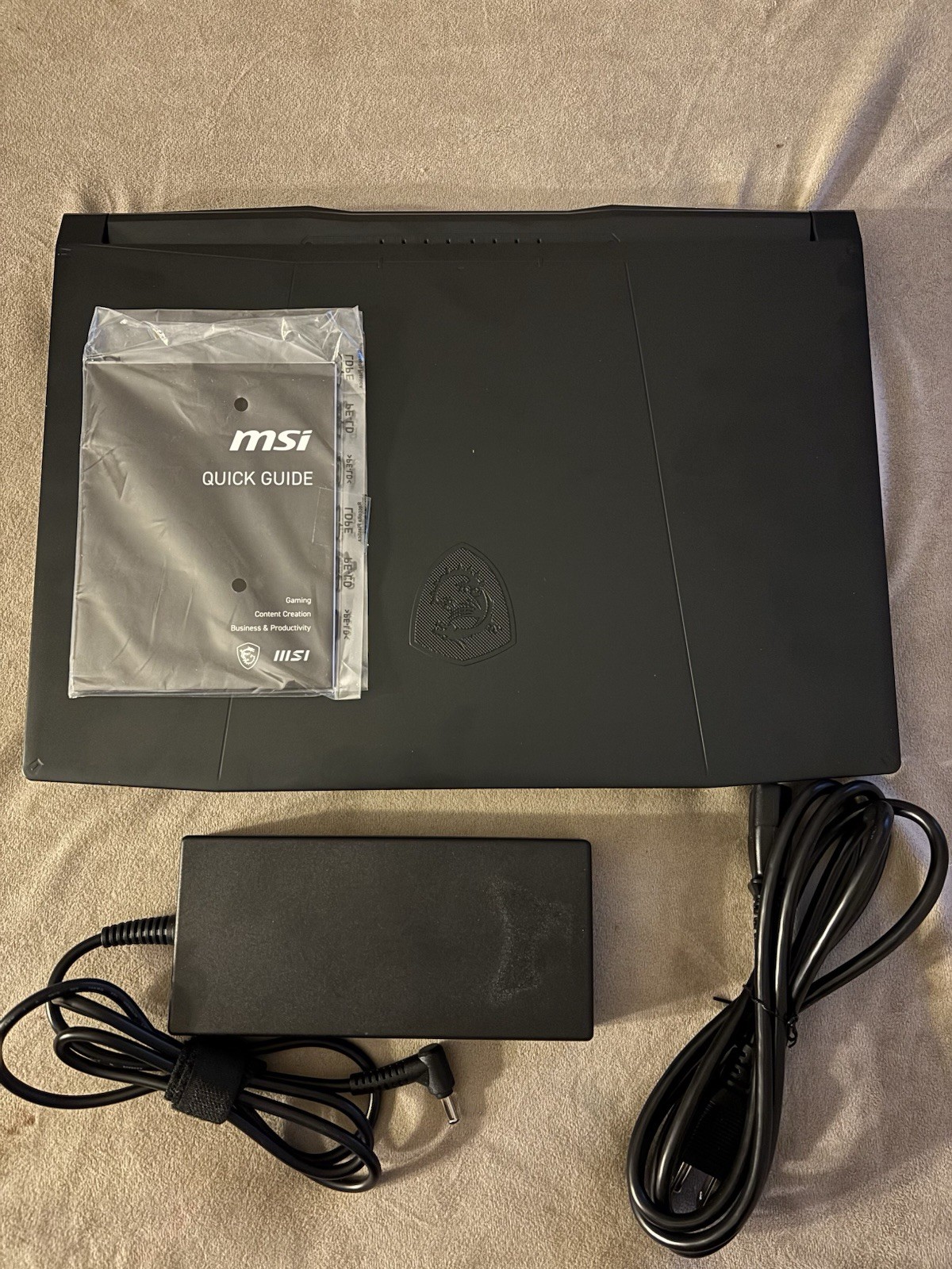 MSI Laptop Katana 15 HX B14WGK +QHD 15.6″ Intel Core i9-14900HX 1TB RTX 5070