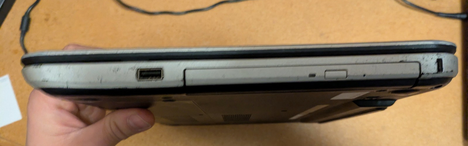 Dell Inspiron 15R 5537 i7-4500U 1.80Ghz 8GB RAM 240GB SSD Windows 7 Pro Wifi BT