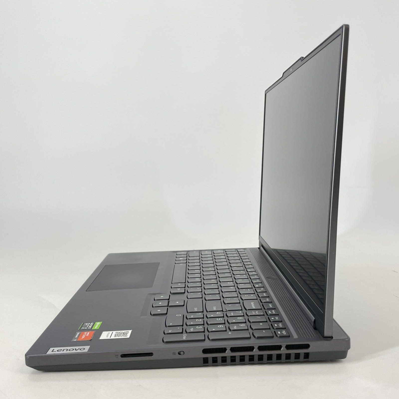 Lenovo Legion Slim 5 Gen 8 16 QHD+ Ryzen 7 7840HS 16GB 512GB RTX 4060 BENT FRAME