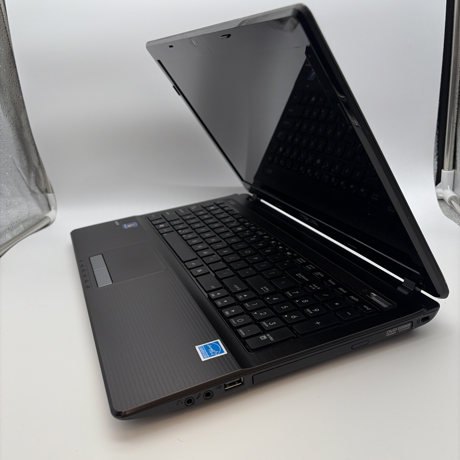 Asus X53E RS52 15.6″ AMD A4 2.5GHz 4GB RAM L81
