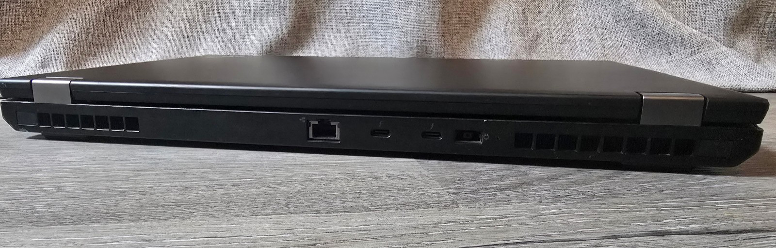 Lenovo Thinkpad p53 – i7 9850H – 32gb Ram – 256gb NVME – RTX 3000 – Dock –