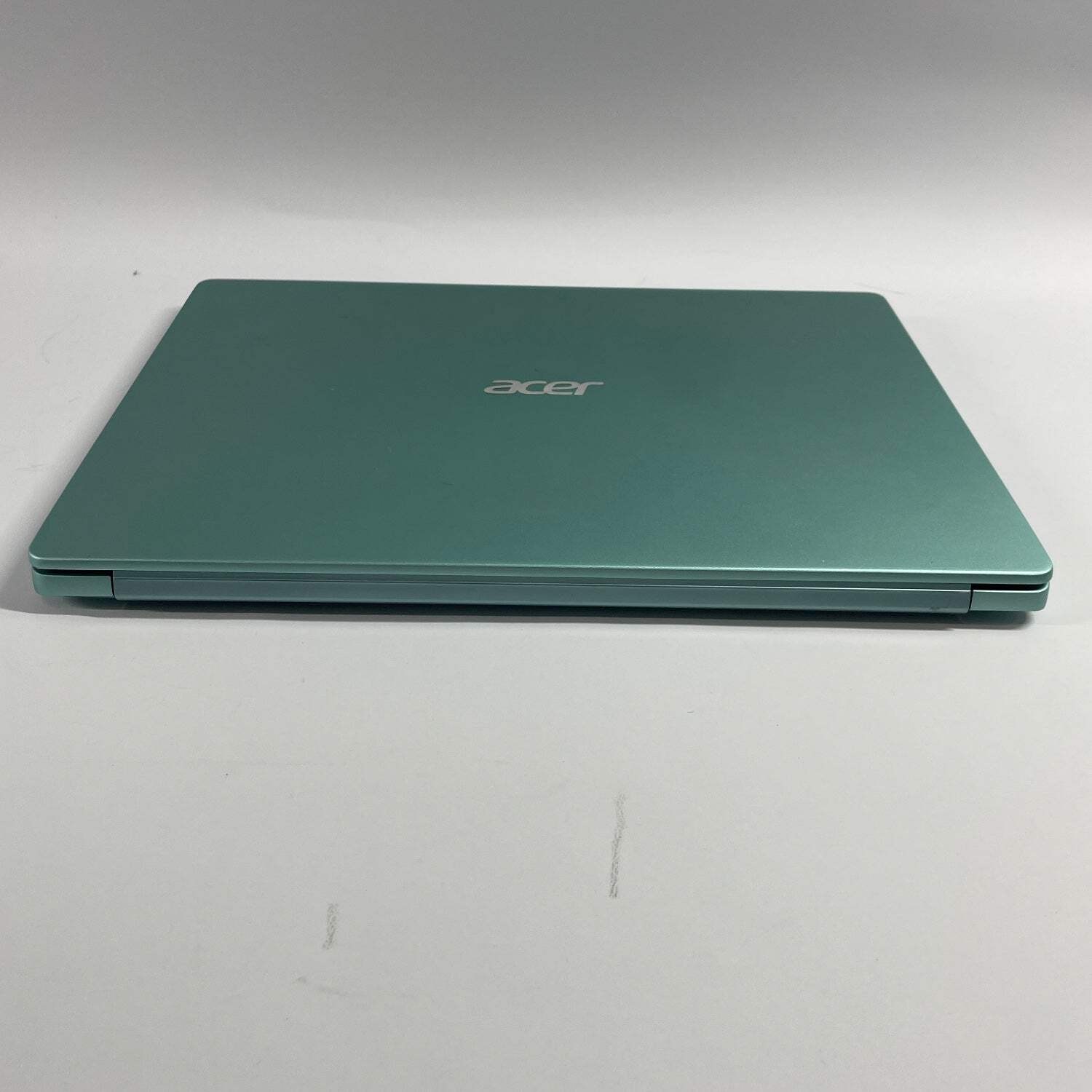Broken Acer Swift 3 N17W6 14″ itel pentium 6GB RAM 256GB NO OS AND NO CHARGER
