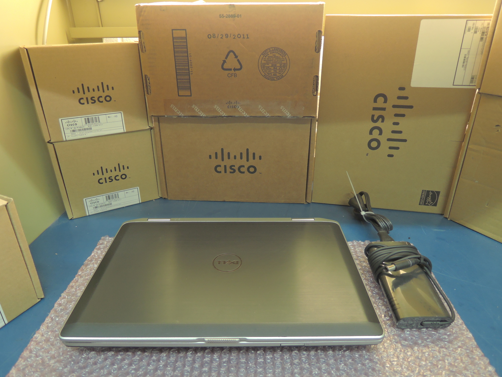 Dell Latitude E6420, Intel core i7-2620M Cpu 2.70Ghz,126GB SSD.90 days warranty.