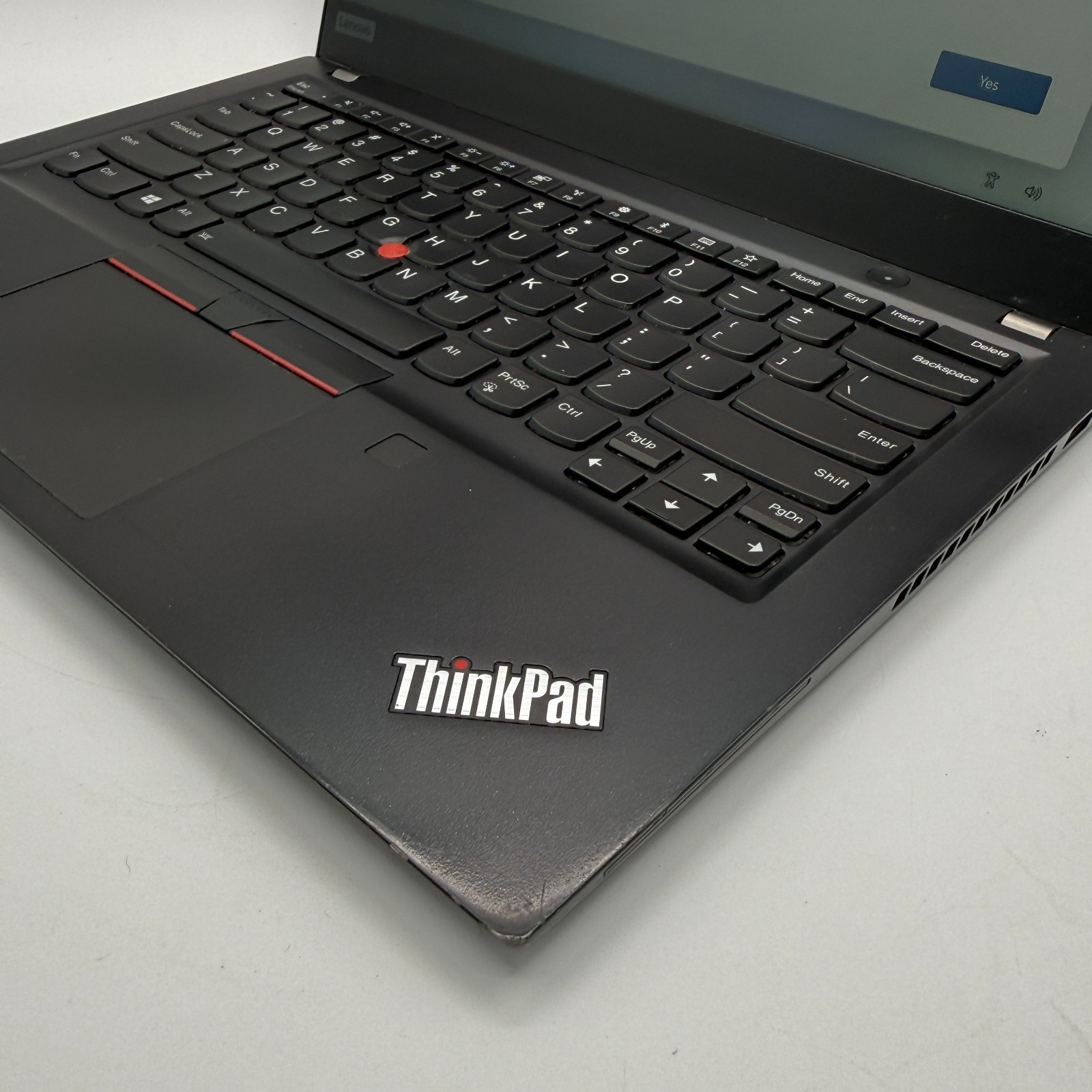 Lenovo ThinkPad T490s 14″ i7-8565U 16GB RAM 256GB SSD Win11 Pro Fingerprin Fair