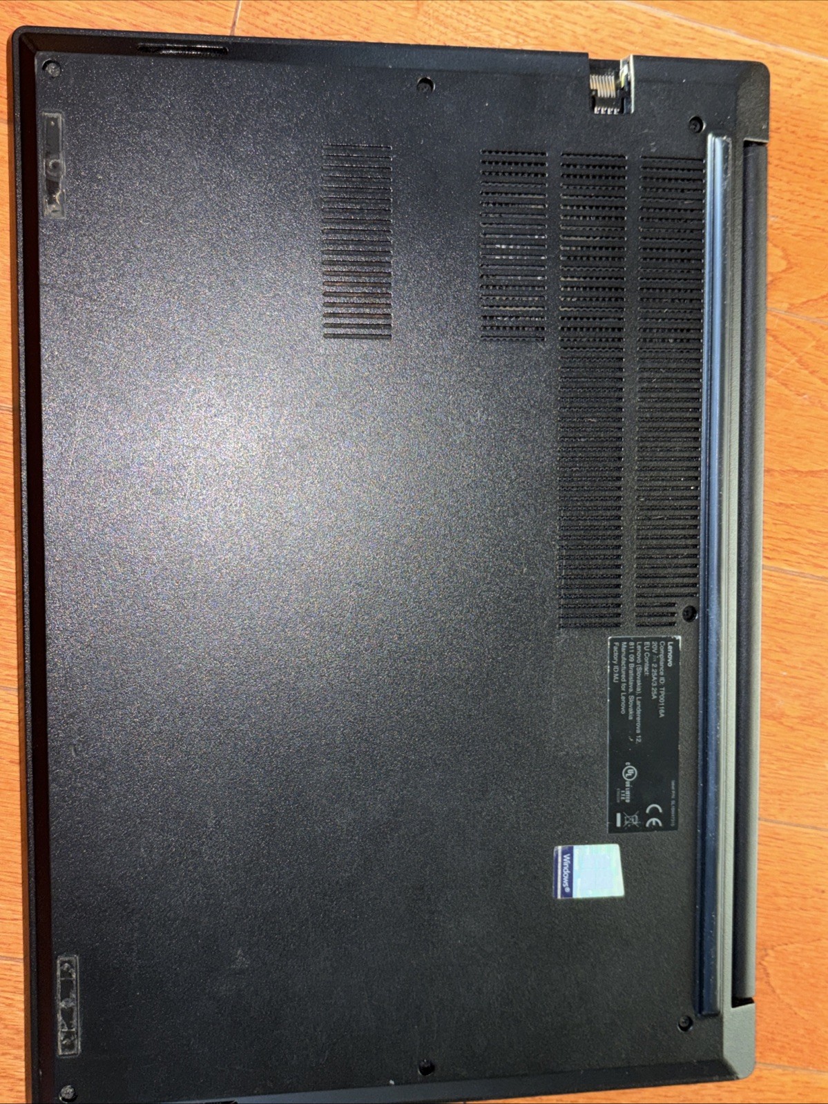 Lenovo ThinkPad E14 14″ Intel Core i5 10th Gen, 8gb RAM NO SSD NO OS
