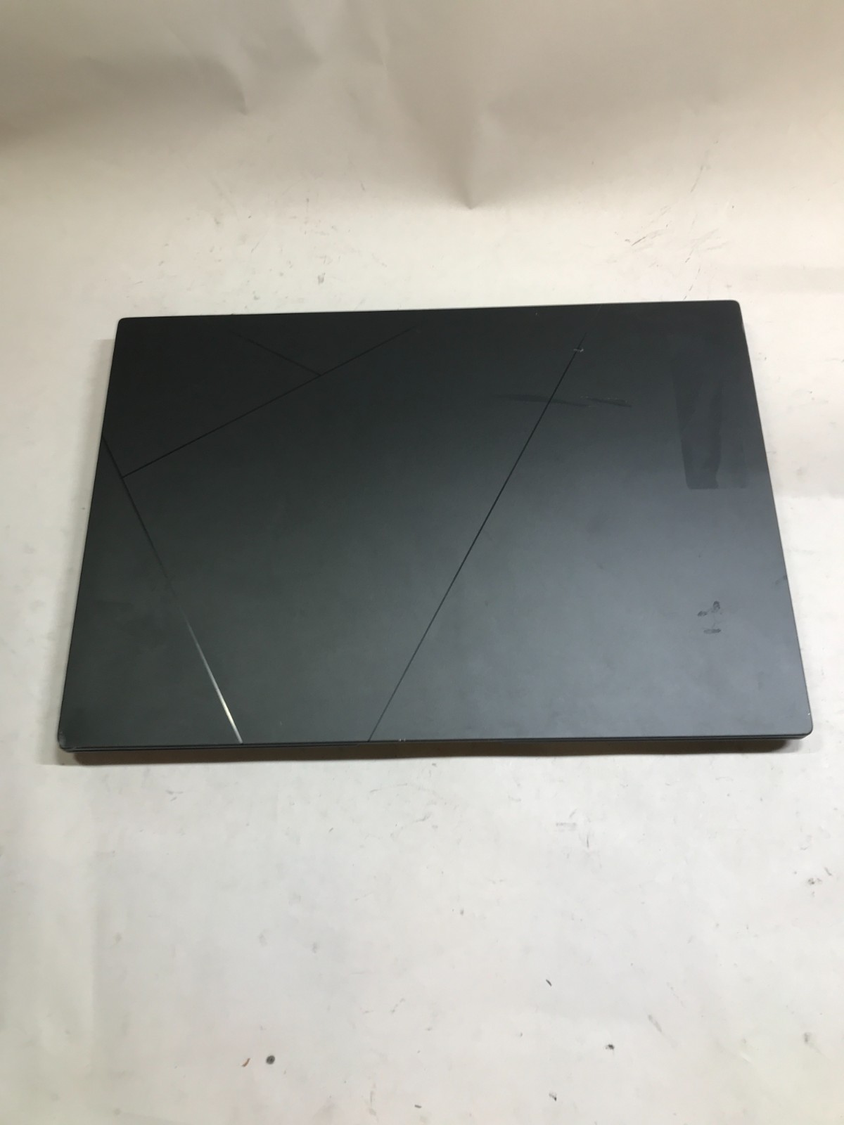 Asus Zenbook 14X Oled Q410V 14″ Intel EVO i7 8GB RAM NO SSD/OS For Parts READ