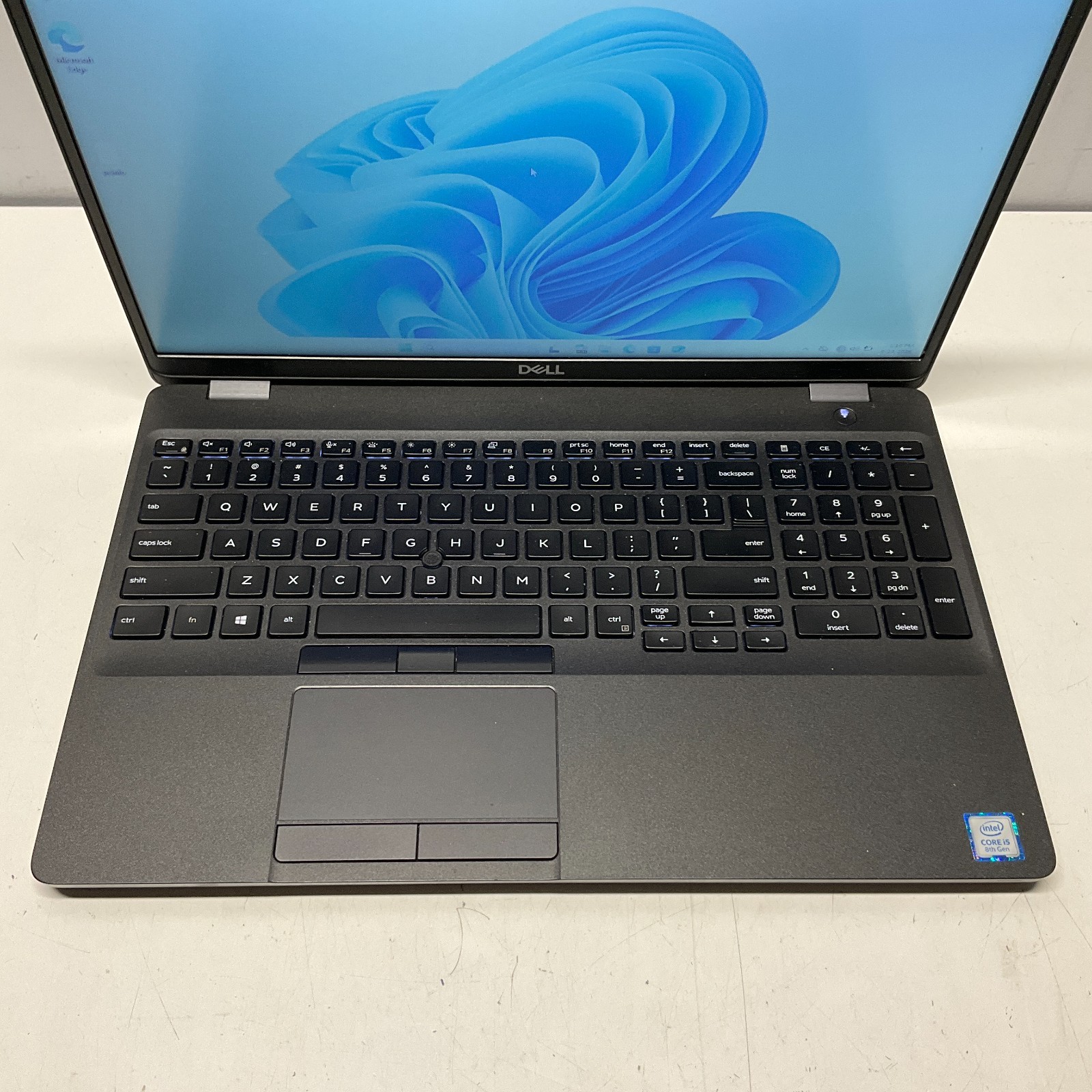 Dell Latitude 5500 Intel Core i5-8265U 1.60GHz 256GB 8GB Windows 11 Pro Laptop
