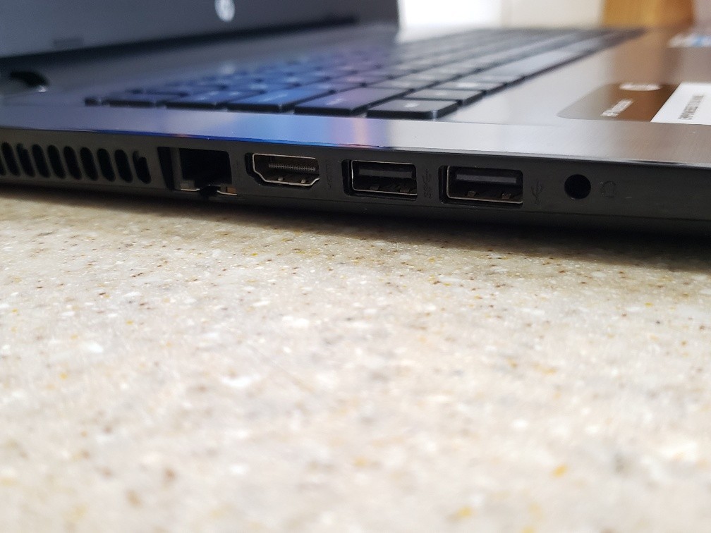 17.3″ HP 17-X051NR CORE i3-6100U 2.30 GHZ 256GB SSD 6GB RAM WIN 11 LAPTOP