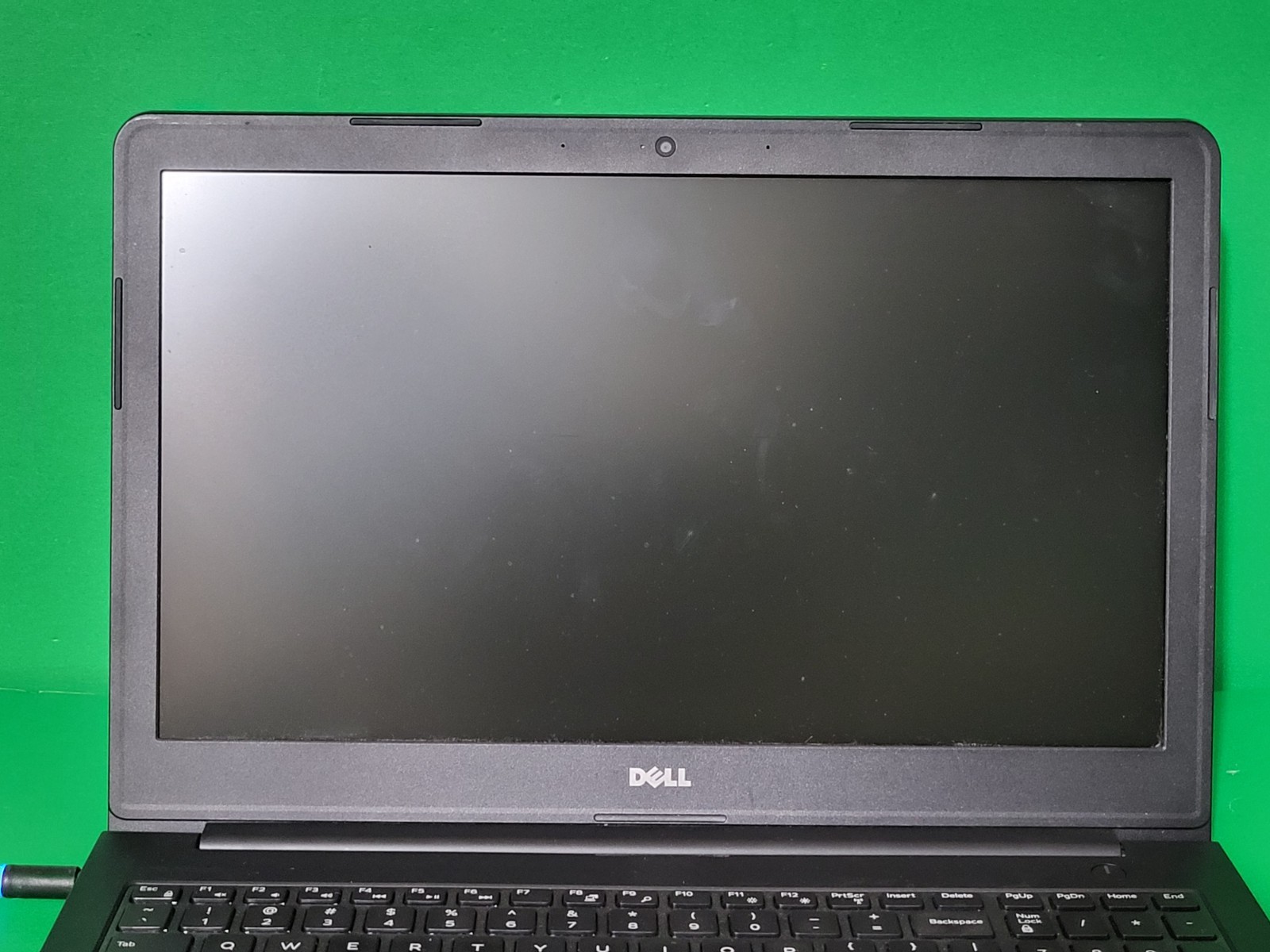 Dell Latitude 3550 15.6″ i5-5200U 2.2GHz 4GB RAM 500GB HDD For Parts As Is