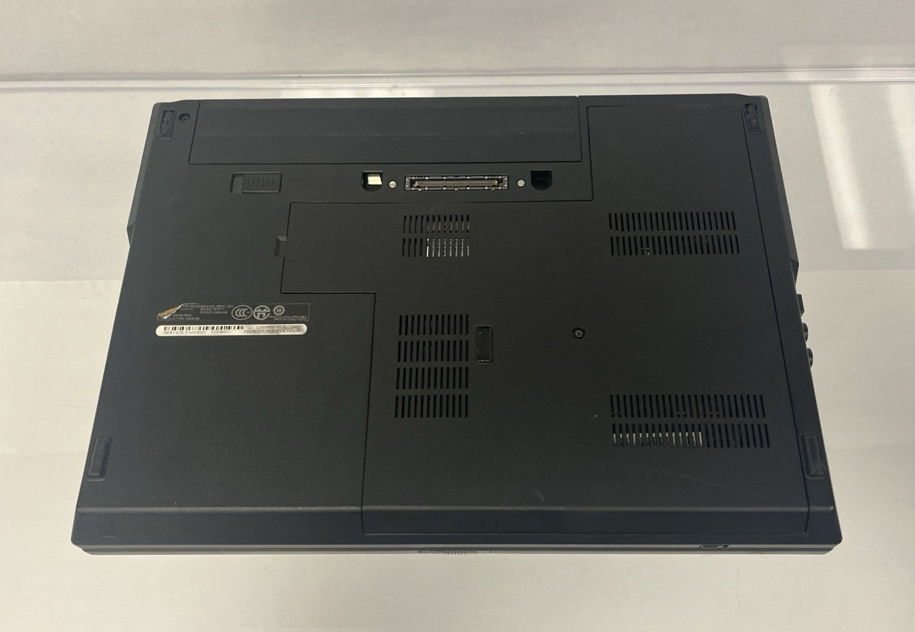 Dell Latitude E5410 i5 M 520 2.40GHz 4GB RAM 160GB HDD NO OS
