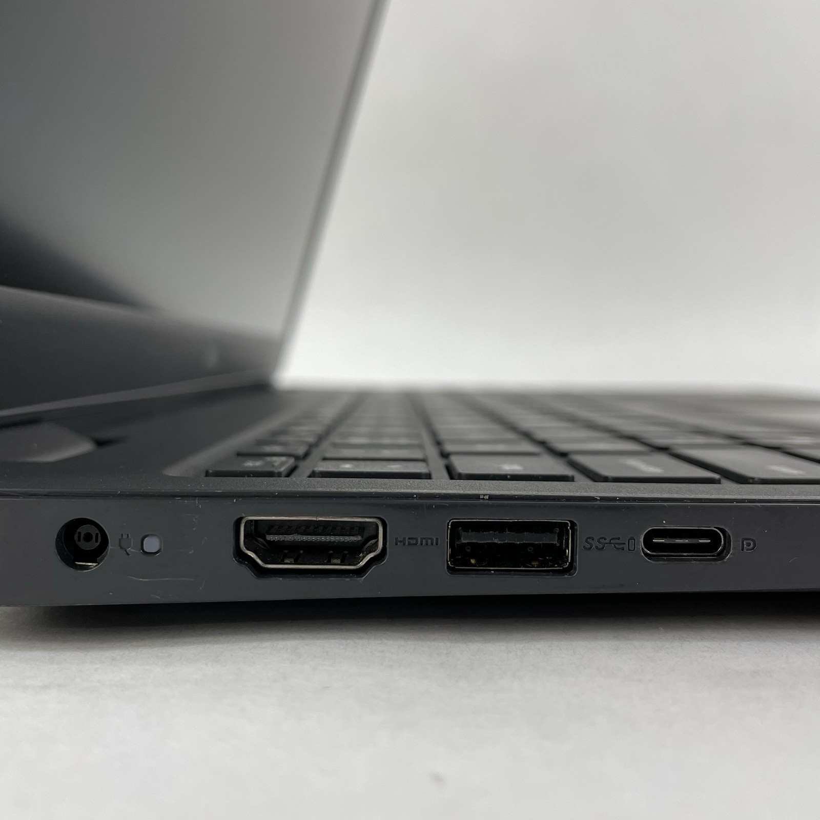 Dell Latitude 3510 15.6″ i7-10210U 1.60 GHz 8 GB RAM No SSD/OS/AC/Battery