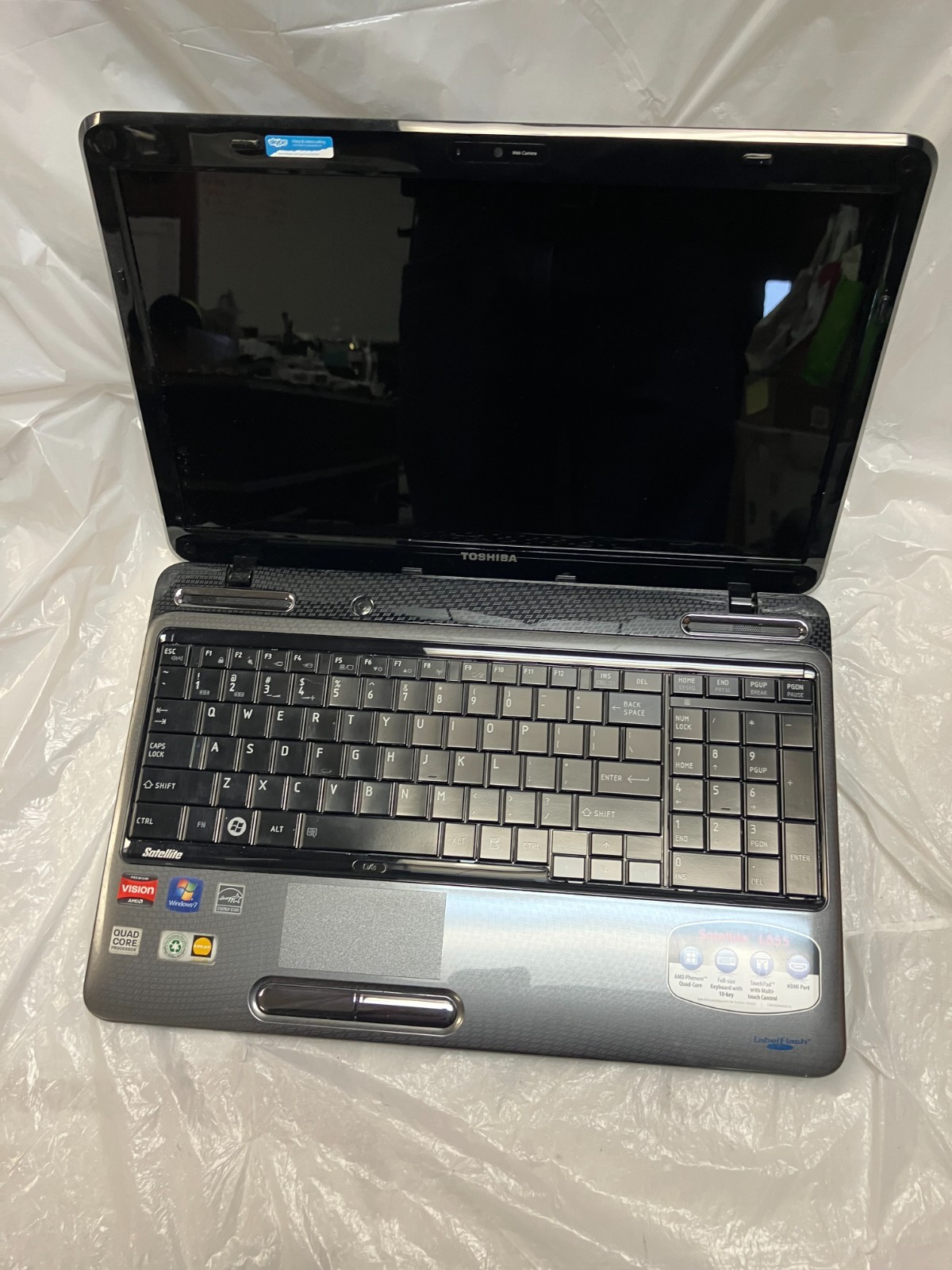 Toshiba Satellite L655D-S5109 AMD PHENOM II P960 4gb mem 500 GB HDD FOR PARTS