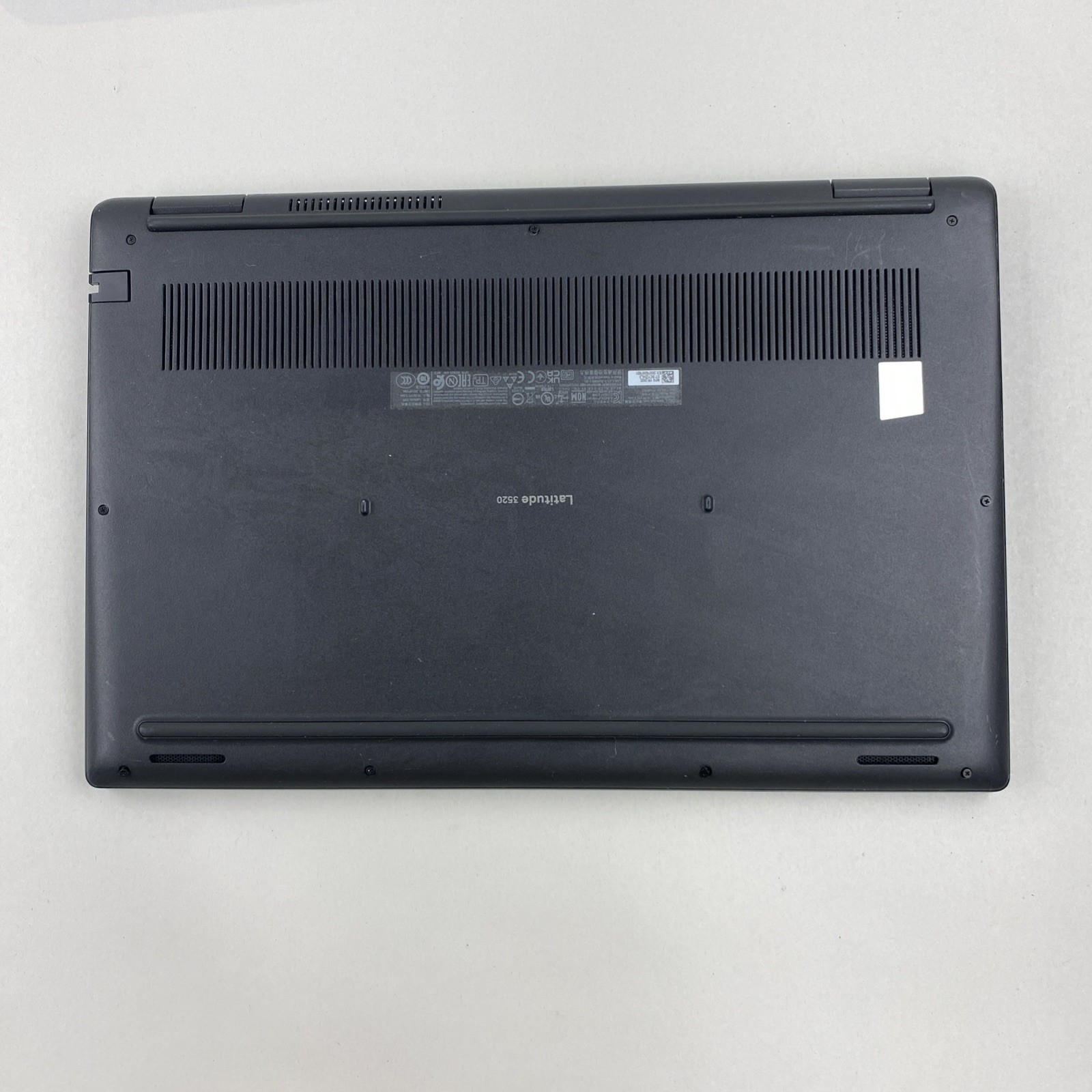 Dell Latitude 3520 Intel Core i5-1135G7 2.40GHz 8GB RAM 15.6″ No HDD No OS