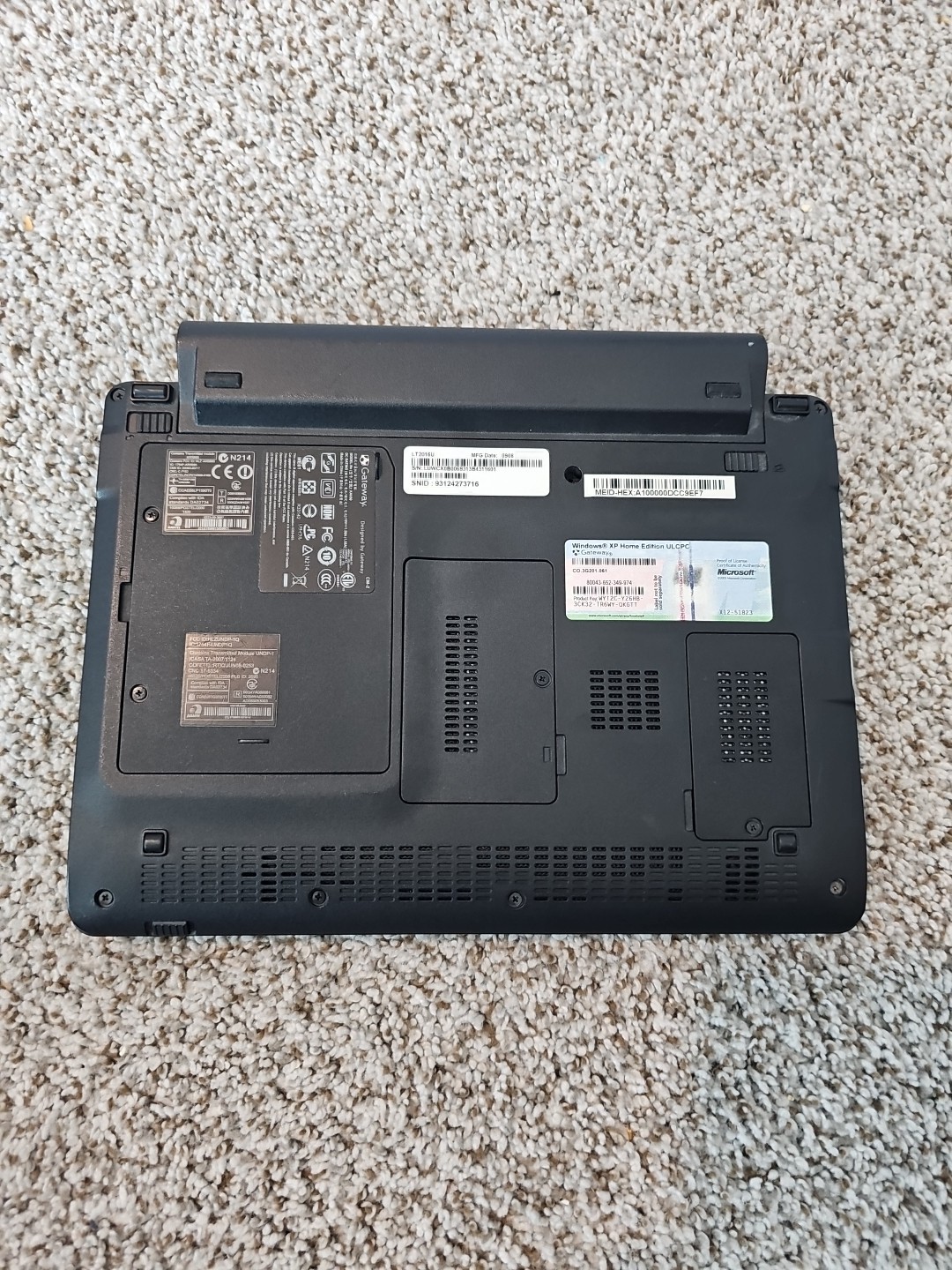 Gateway KAV60 10″ Intel Atom N270 1.60GHz 1GB RAM 160GB HDD Win XP HOME + Case