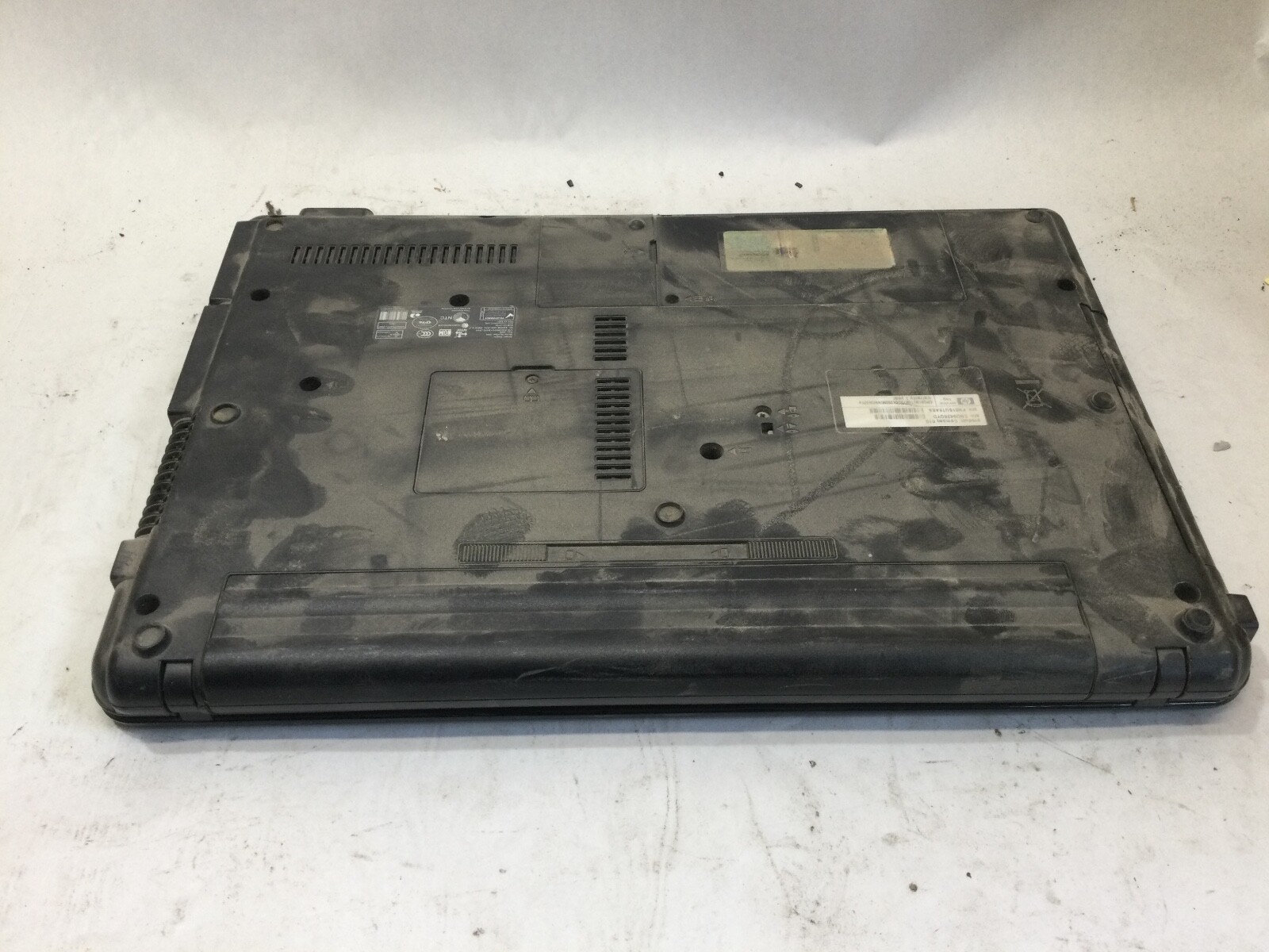 COMPAQ 610 – INTEL CORE 2 DUO – 4GB RAM – POWER ON / BIOS LOCK – READ DESC – BB!