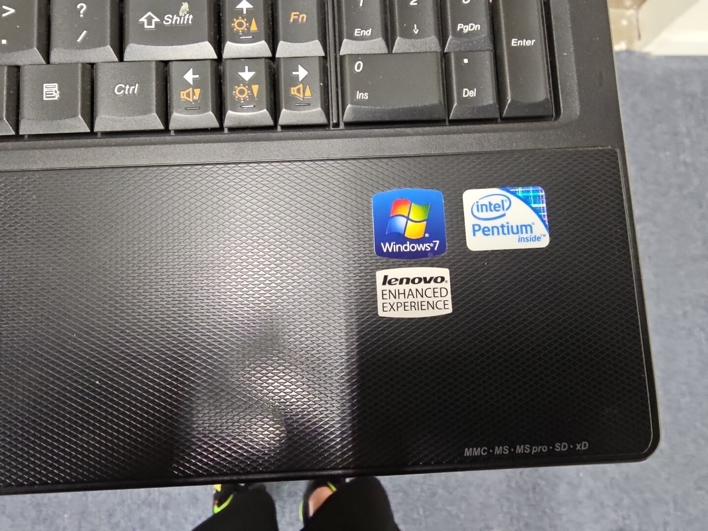 Lenovo G560 Laptop Intel Pentium Dual Core 4GB Ram Has HDD & Battery Powers On