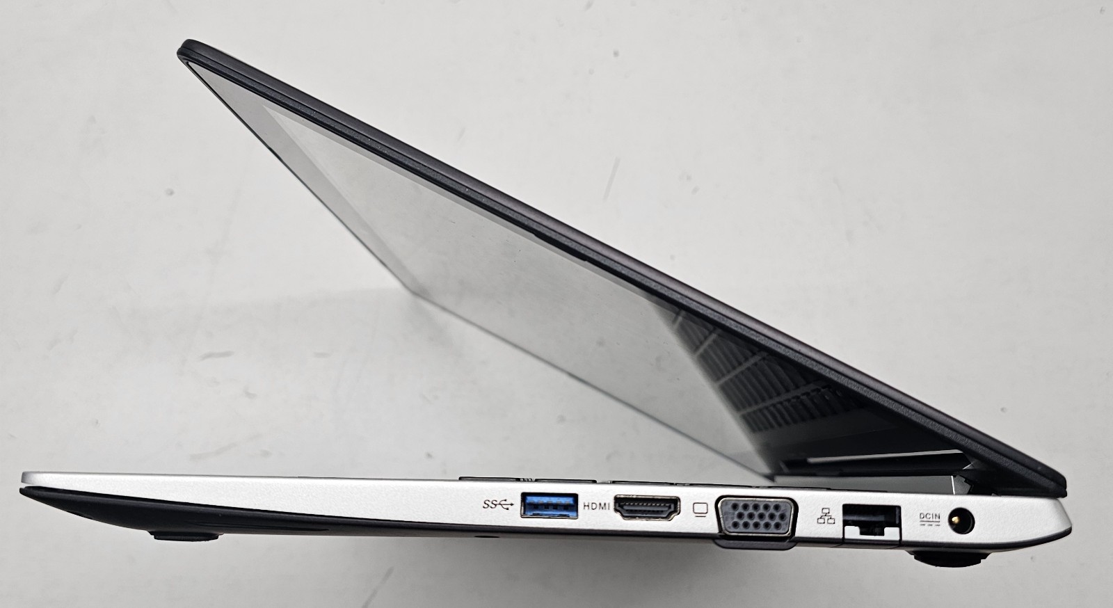 ASUS Ultrabook VivoBook S400C Laptop Intel Core i5-3317U 4GB NO HD NO OS (FL)