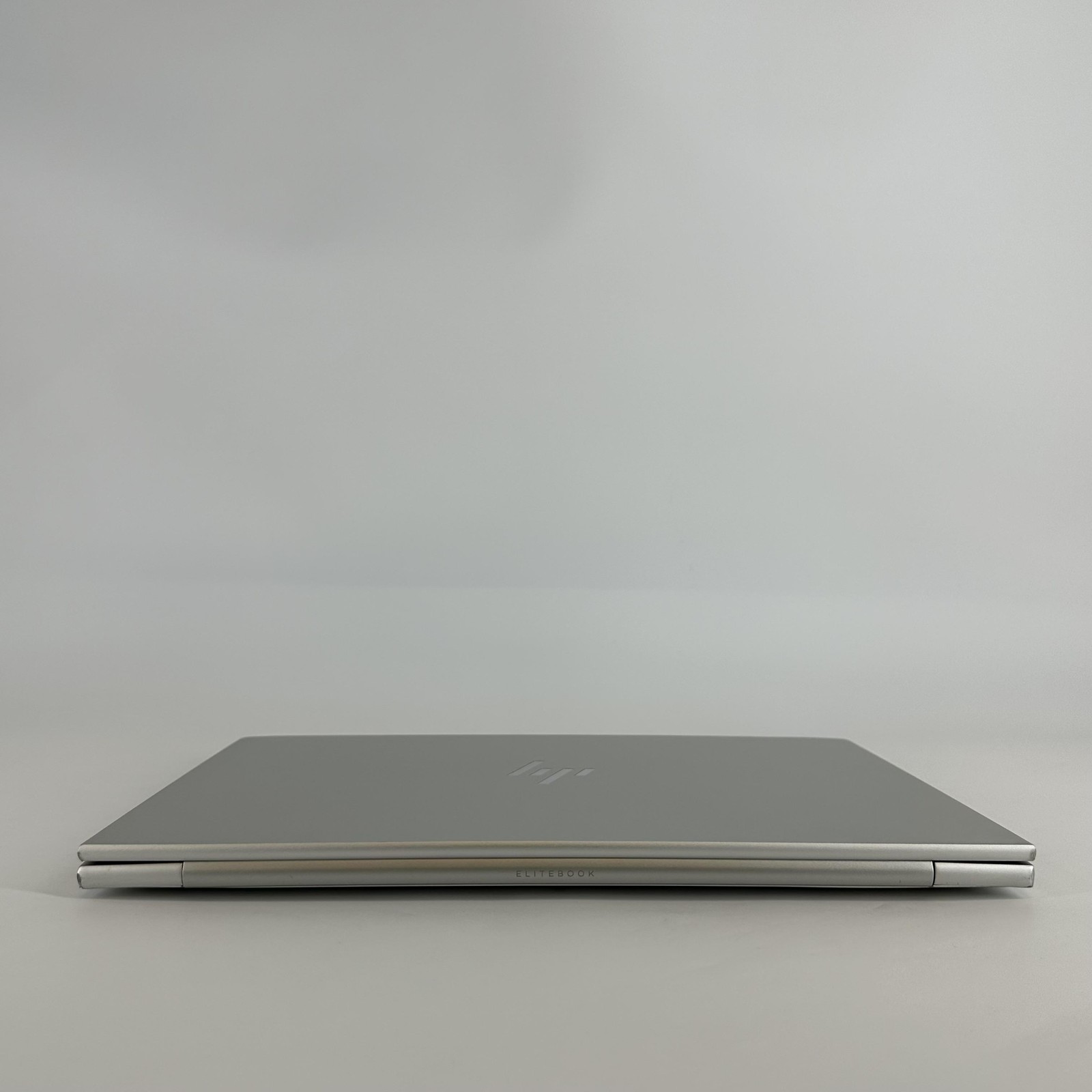 HP Elitebook 860 G9 16 Silver FHD+ 1.7 GHz i7-1255U 32GB 1TB SSD Good