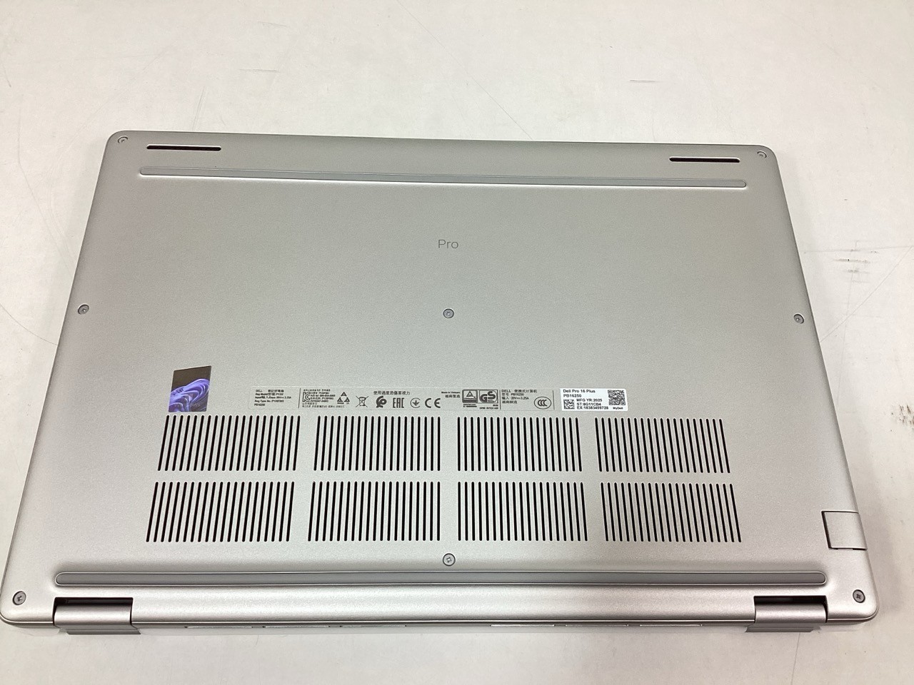 Dell Pro 16″ PB16250 Ultra 7 265U 32GB 512GB SSD WiFi 6E TB4 W11P – 8N04V