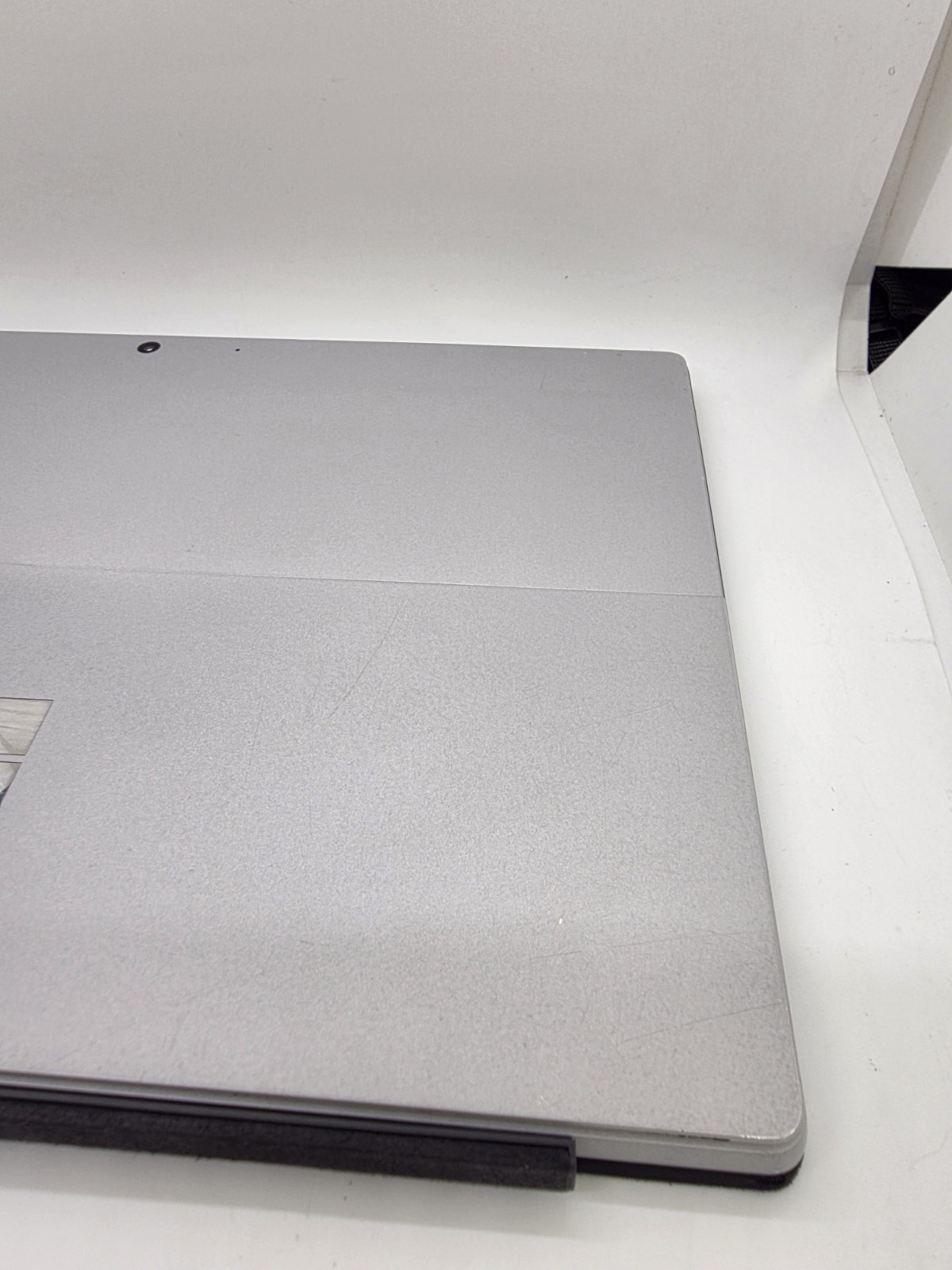 Microsoft Surface Pro 7 12-inch Core i3-100G1 4GB RAM 128GB Silver Used W/ Keys