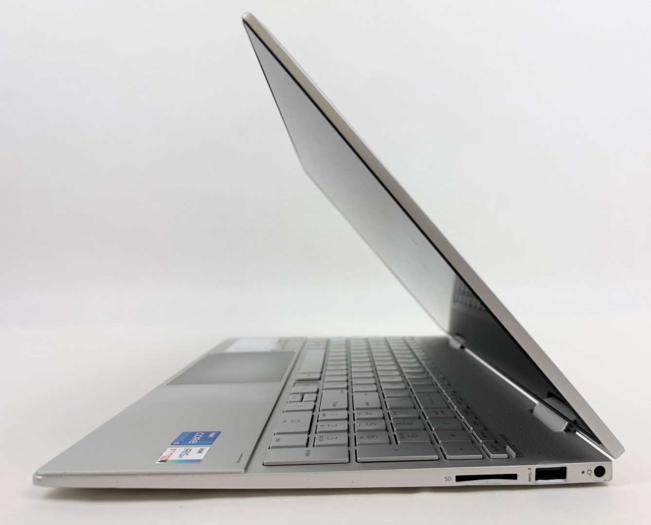 HP Envy x360 15m-ed0013dx 15.6″ Touch i5-1035G1 8GB 256GB SSD W11H 2in1 – Read
