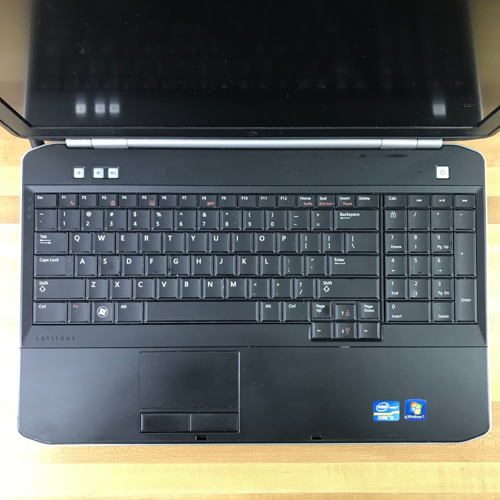 Dell Latitude 15.6″ Retro Gaming Laptop i3-2310M 2.10GHz 2GB RAM (Windows 7 Pro)