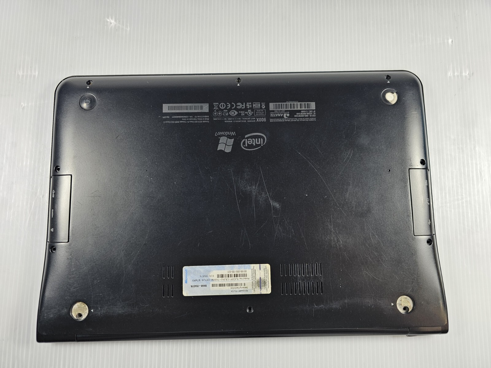 Samsung 900 Intel Core i5-2537M 1.4GHz 4GB NO HDD LAPTOP