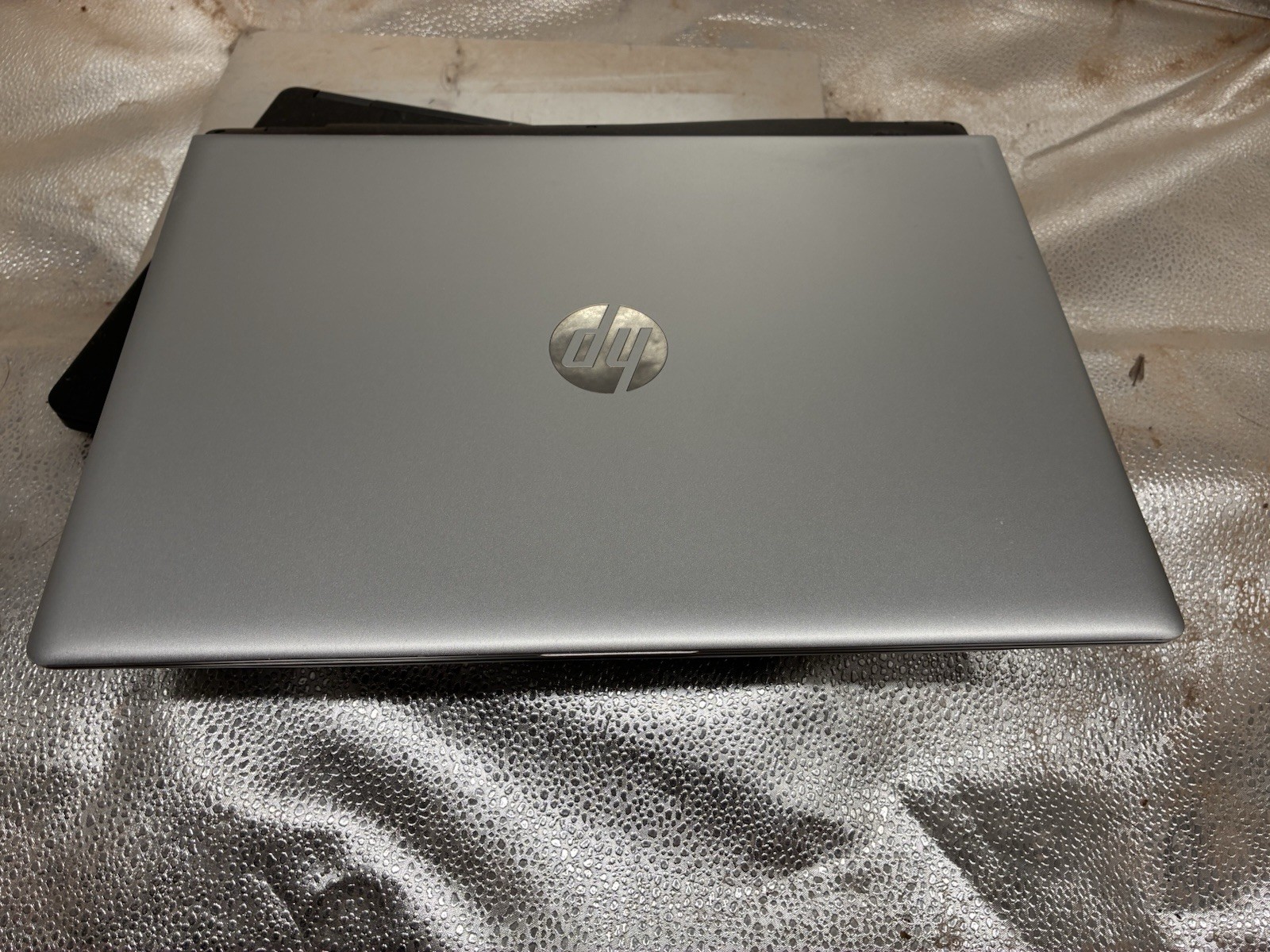 HP HP ProBook 640 G4 i5-8250U 1.60 GHz No RAM No SSD No Adapter READ