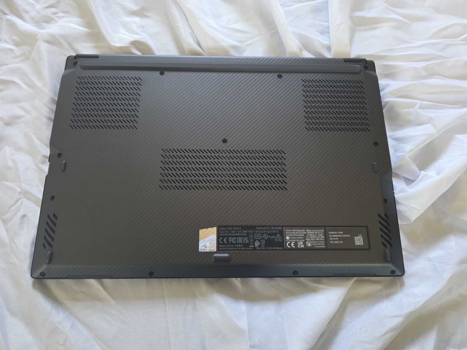 ASUS ROG Flow X16 (2022) GV601RW | Ryzen 9 6900HS | RTX 3070 Ti | 32GB RAM | 2TB