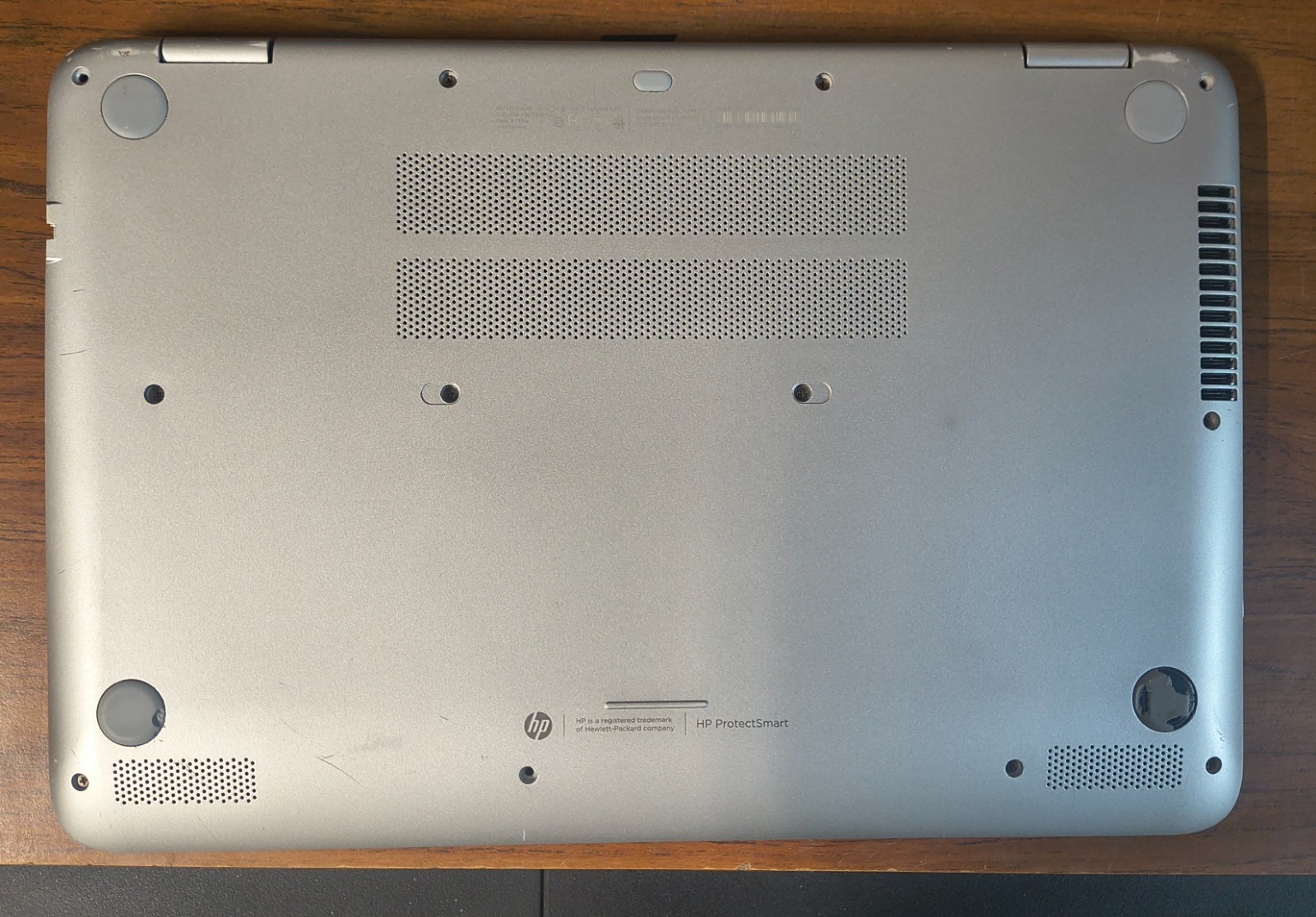 HP Envy x360 15-u010dx (Touch / Windows 11 / Core i5-4210U / 8GB / 250GB)