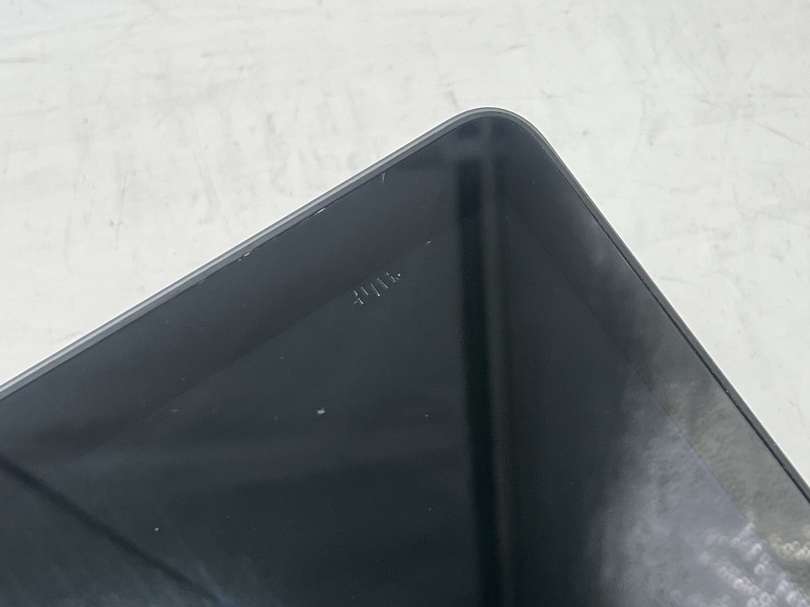 Dell Inspiron 3195, 63GB EMMC, AMD A9-9420e, Radeon R5, 4GB RAM, No OS/Adapter