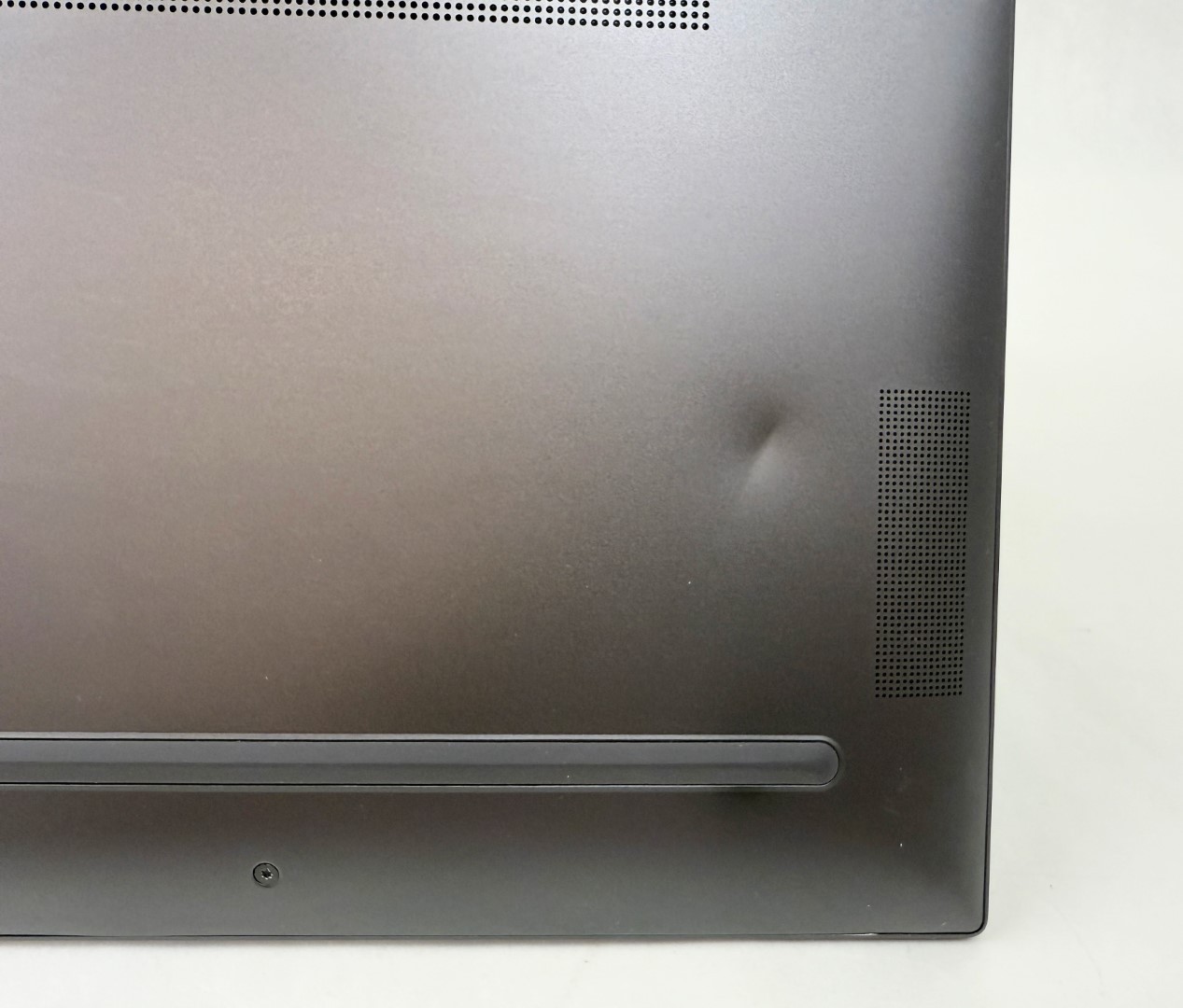 HP Envy x360 15m-eu0023dx 15.6″ FHD Touch Ryzen 7 5700U 8GB 512GB SSD W11H 2in1
