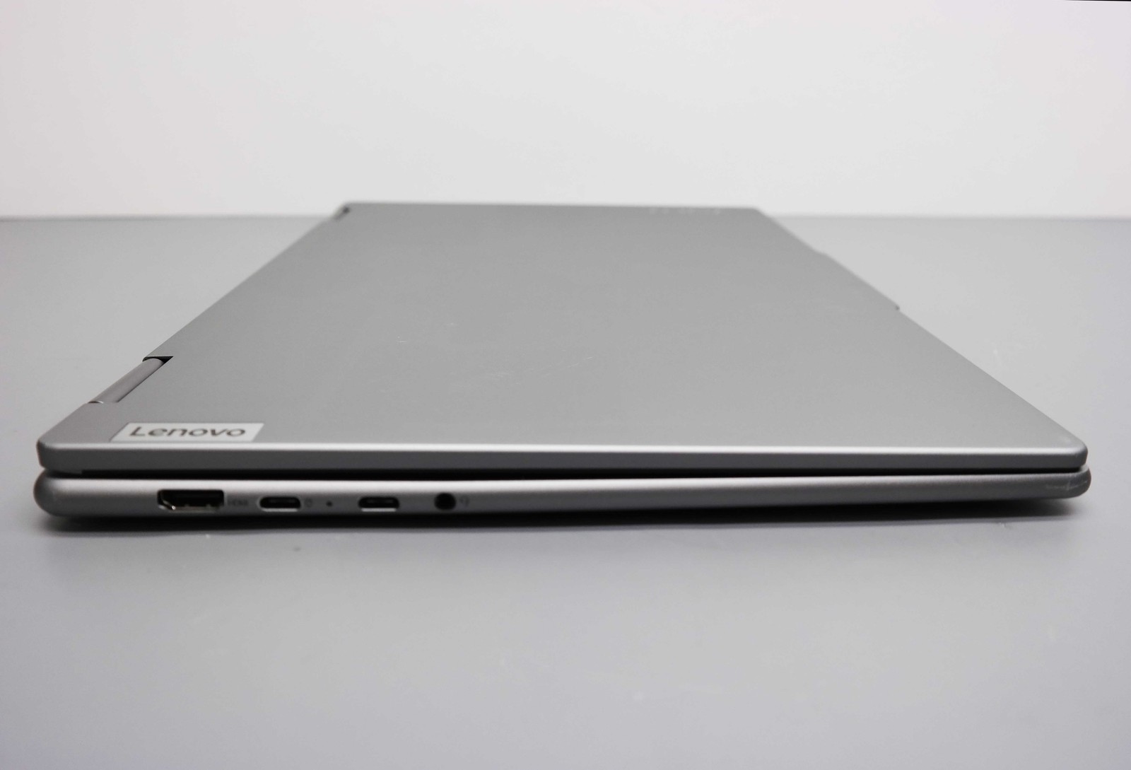 Lenovo Yoga 7 16ARP8 16″ Ryzen 5 7535U 8GB 512GB SSD ISSUE