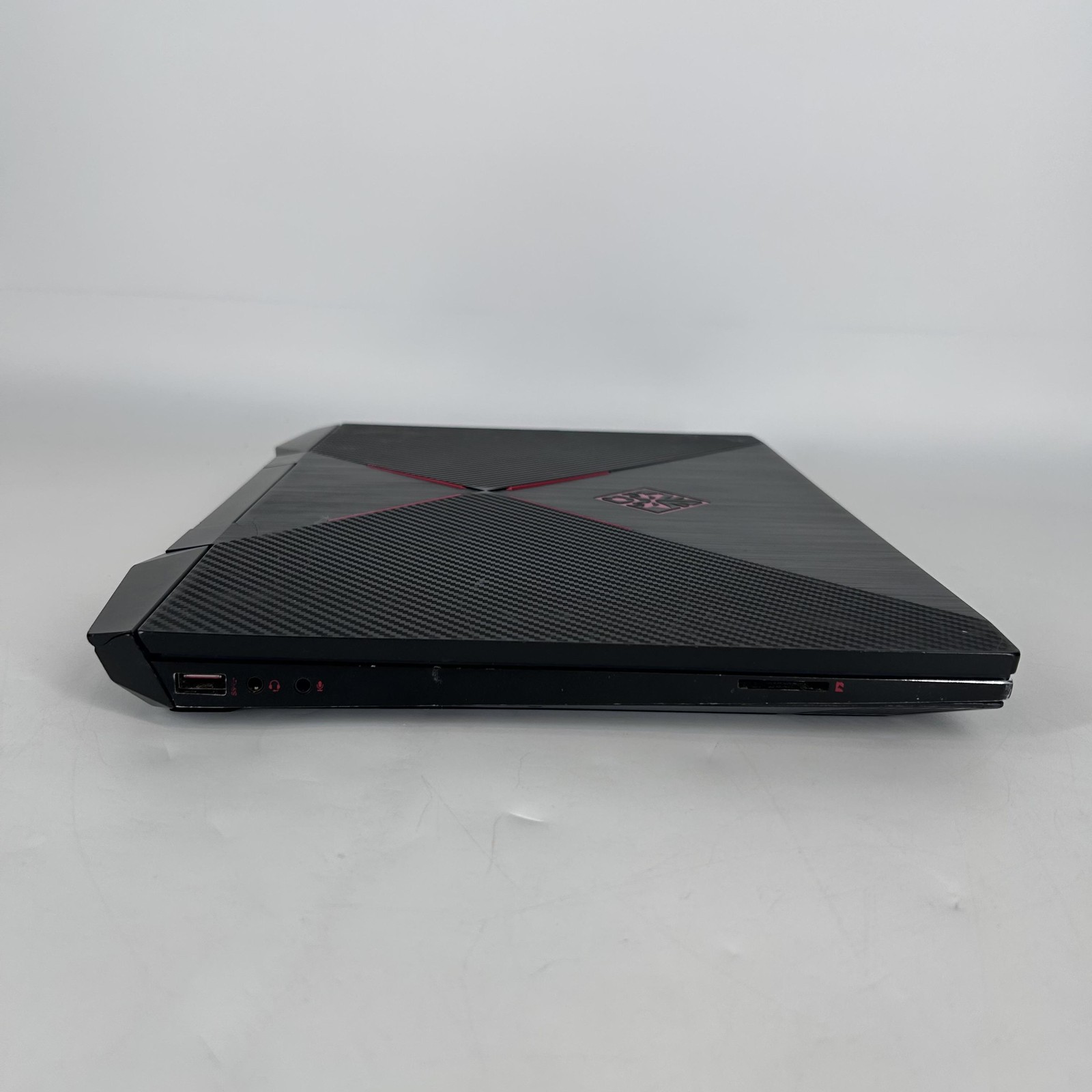 HP Omen 15 Black FHD i7-8750H 2.20GHz 16GB 256GB NVIDIA GTX 1060 Sunken Q Key