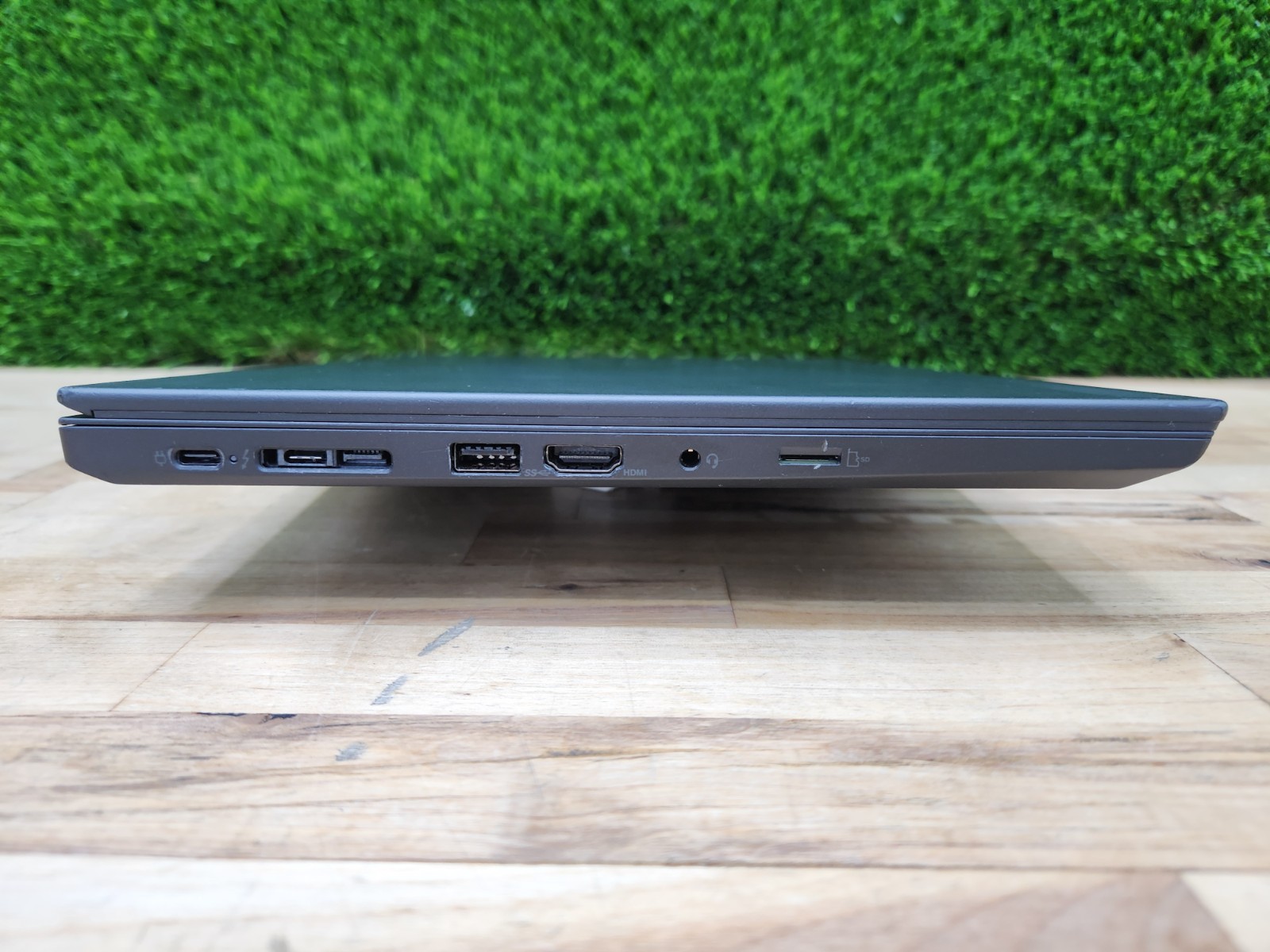 Lenovo ThinkPad T490 14″ FHD i5-8365U 1.6GHz 16GB 256GB SSD Windows 11 Pro ~