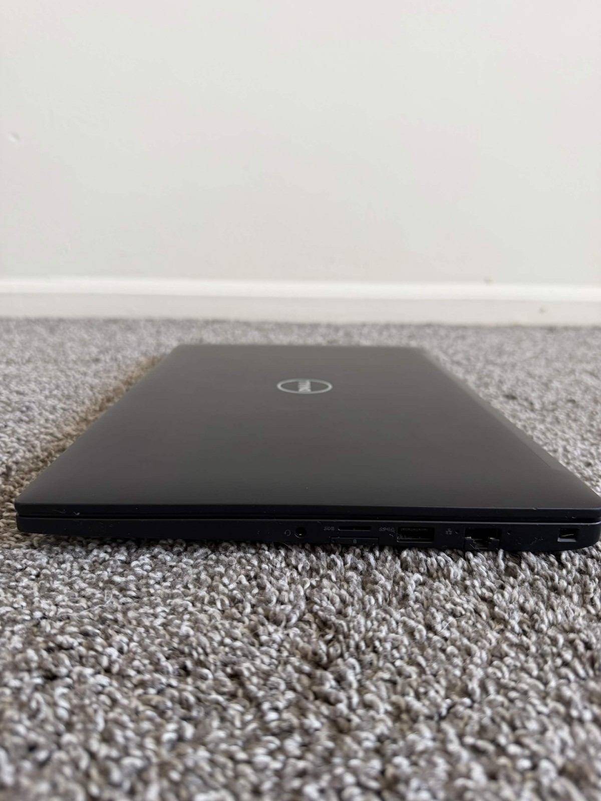 Dell Latitude 7480 (256GB SSD, Intel Core i7 6th Gen., 3.40GHz, 8GB) Laptop -…