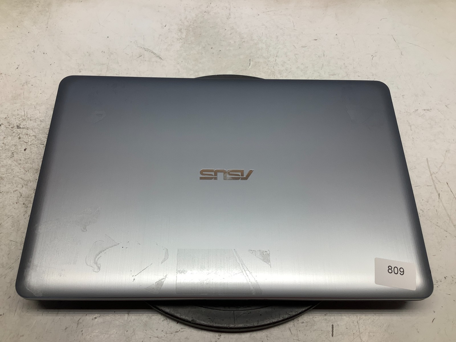 Asus X540L Intel i3-5020U 2.2GHz 4 GB NO HDD/Battery