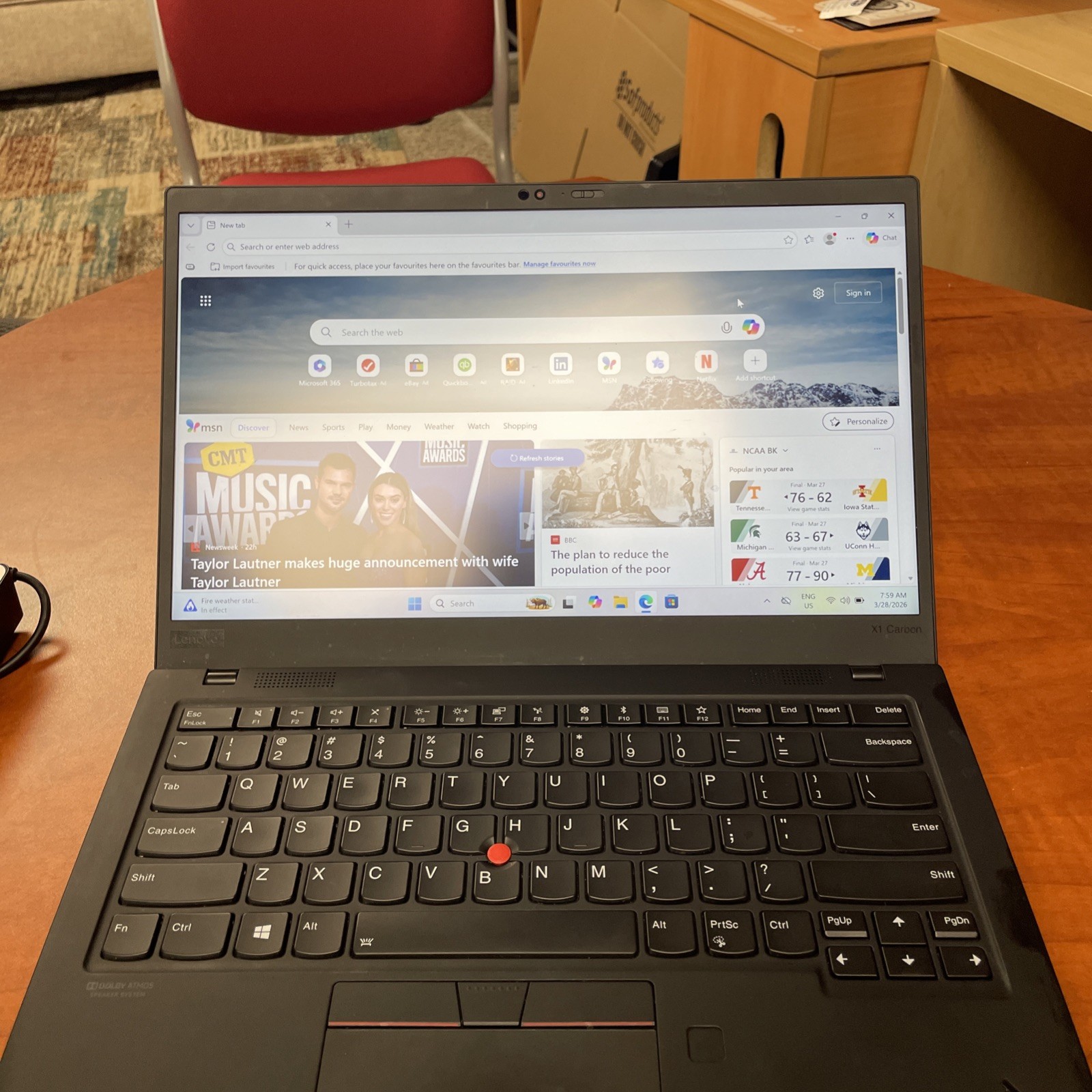 Lenovo ThinkPad X1 Carbon 14 inch (512GB, Intel Core i7 8th Gen., 1.80GHz, 16GB)