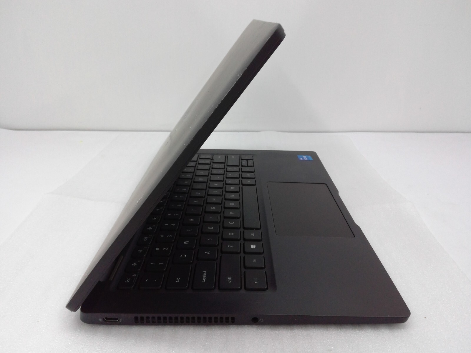Latitude 7420 14″ Laptop i5-1135G7@2.4GHz 8G RAM No SSD /Battery /cover