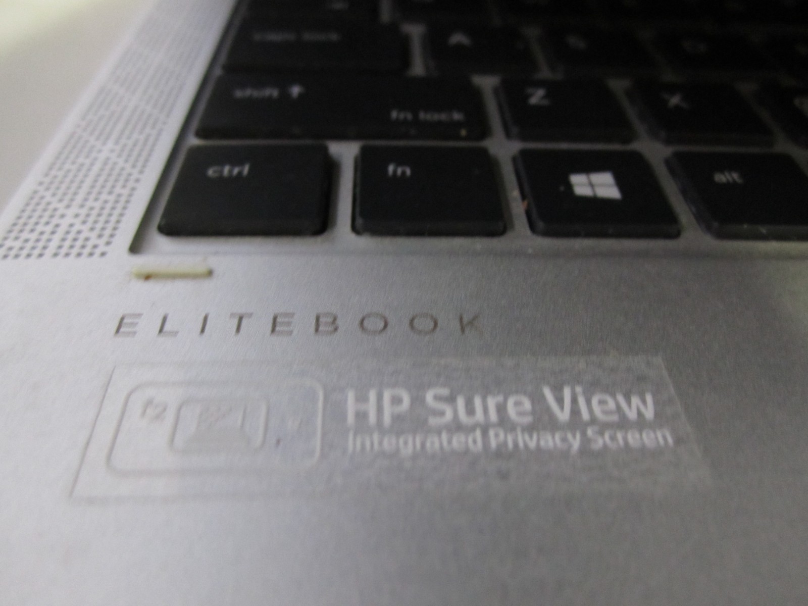HP EliteBook X360 1040 G6 i78665U 1.90GHZ 16GB 256GBM2SSD Laptop UBUNTU +AC READ