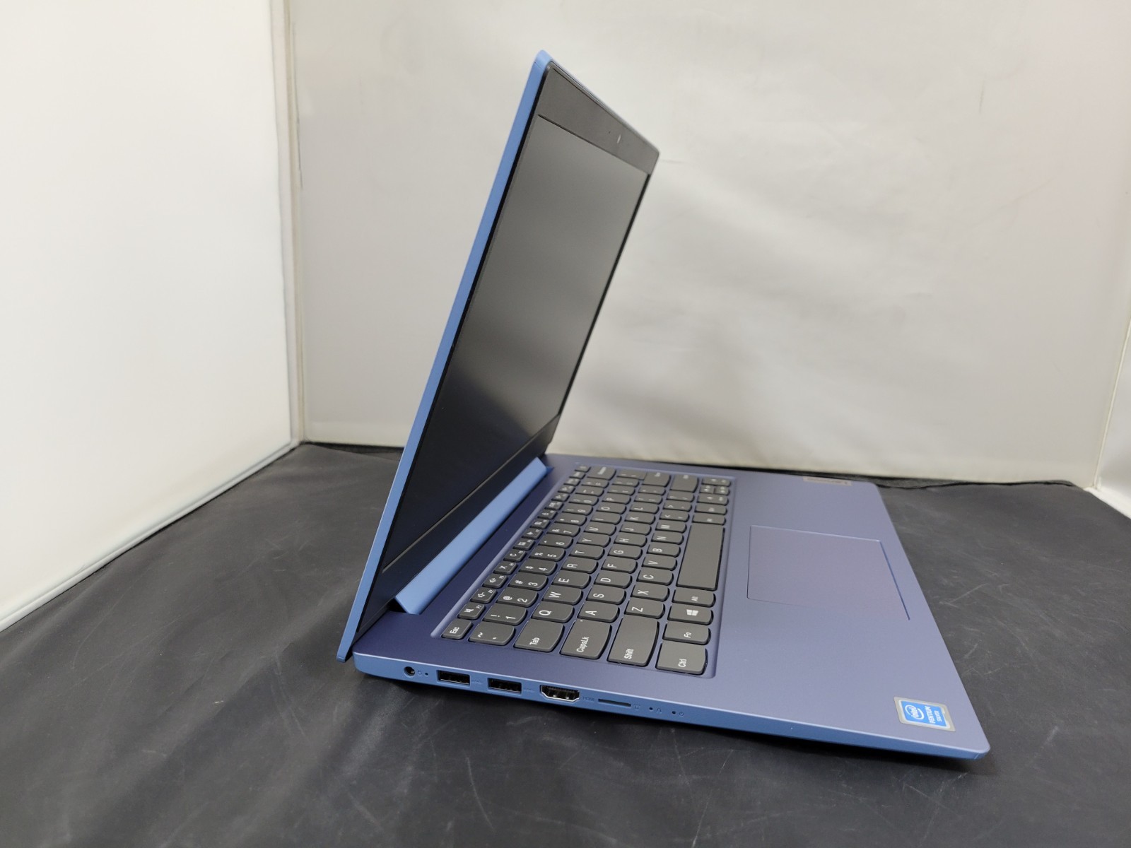 Lenovo IdeaPad 1 14″ N5030 4/64GB 81VU000QUS win 11 home ice blue