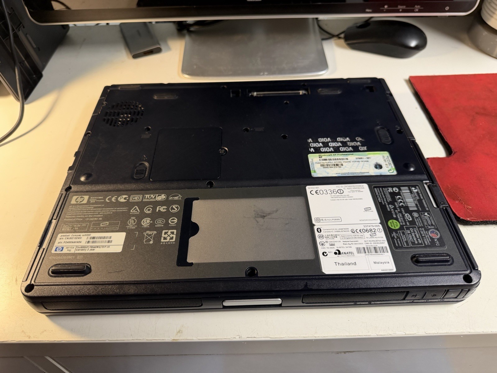 Vintage HP Compaq NC 6000 Business Laptop WinVista Buss #003