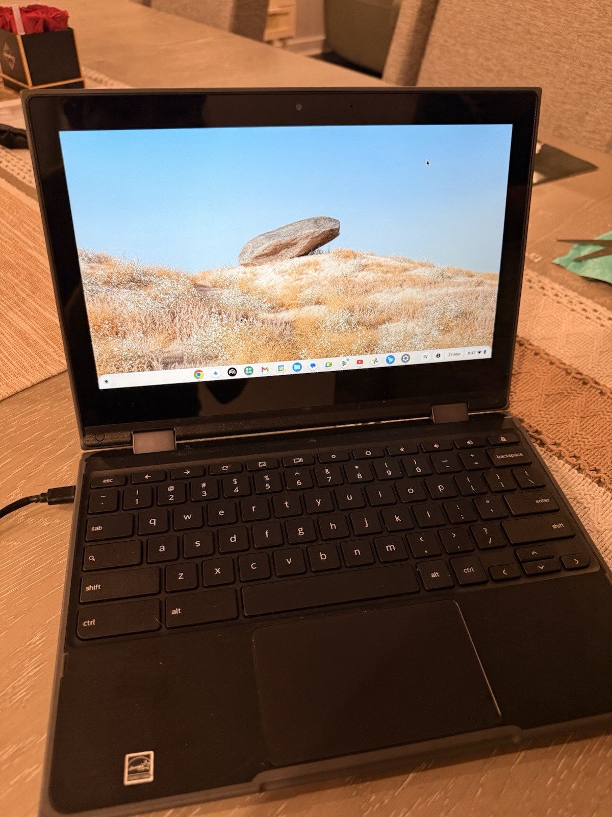 Lenovo Chromebook 300e 2nd Gen 2-in-1 11.6″ Touch 4GB 32GB X2 1.1GHz, Black